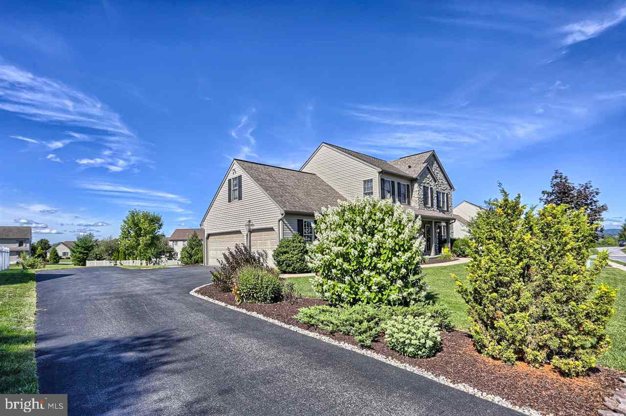 MANCHESTER MEADOWS - Residential