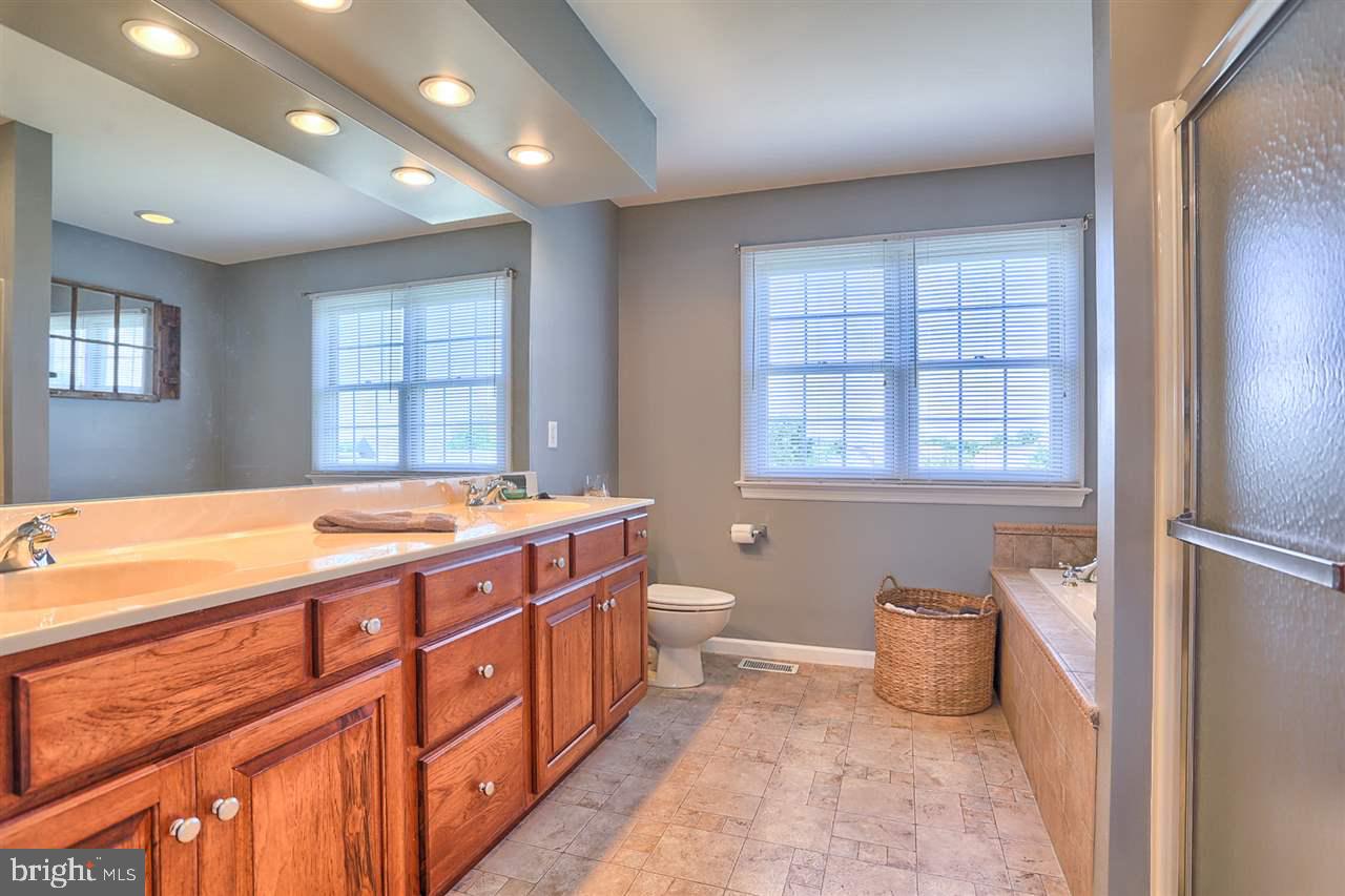 MANCHESTER MEADOWS - Residential