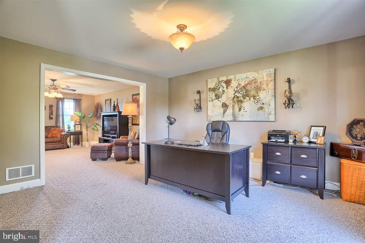 MANCHESTER MEADOWS - Residential