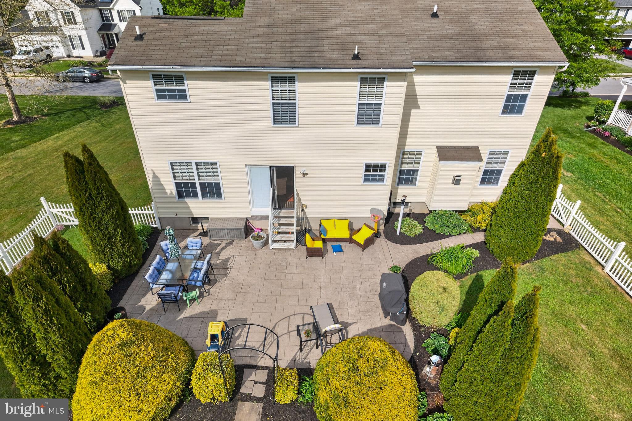 BRANFORD VILLAGE - Residential