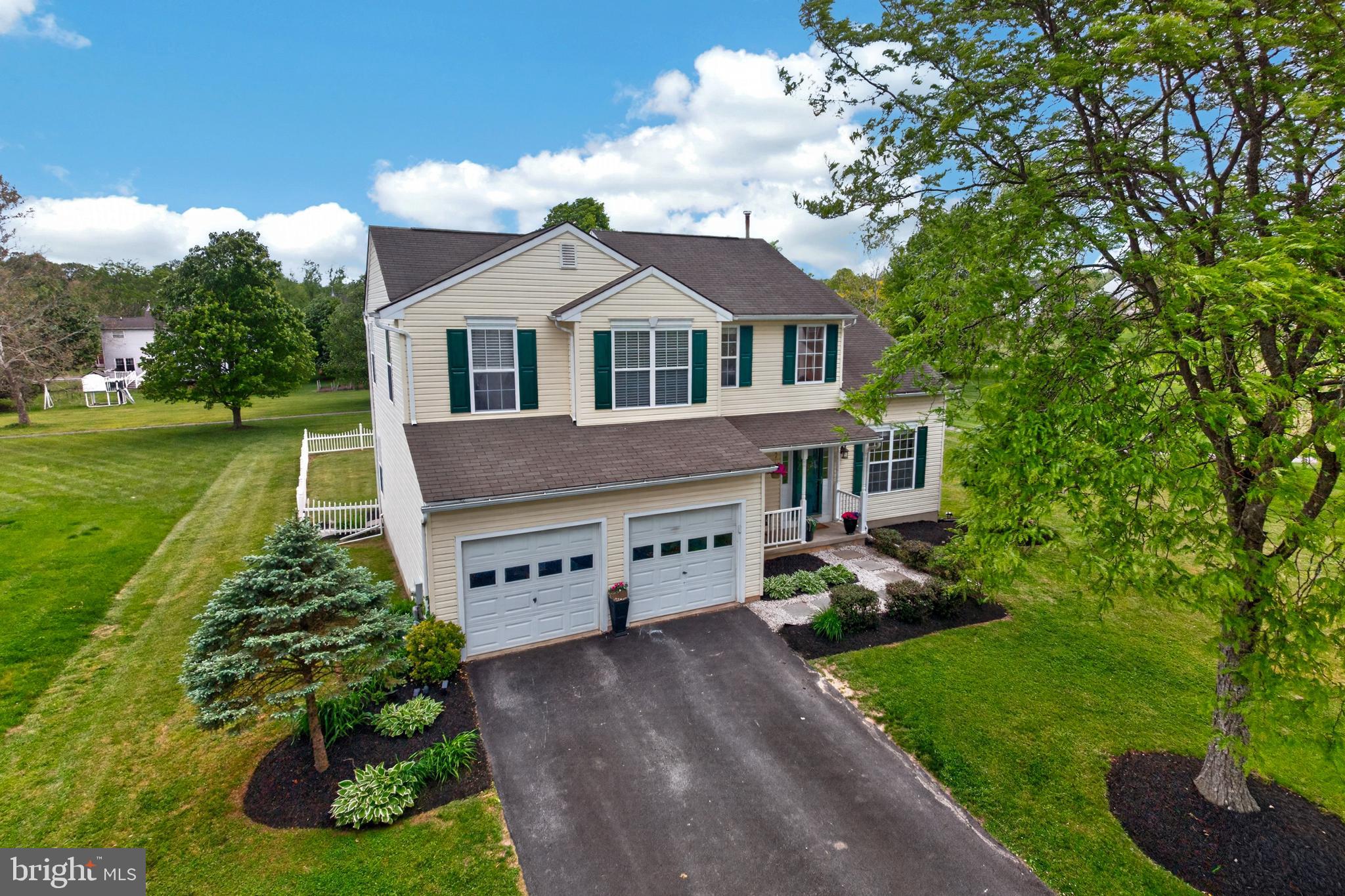 BRANFORD VILLAGE - Residential