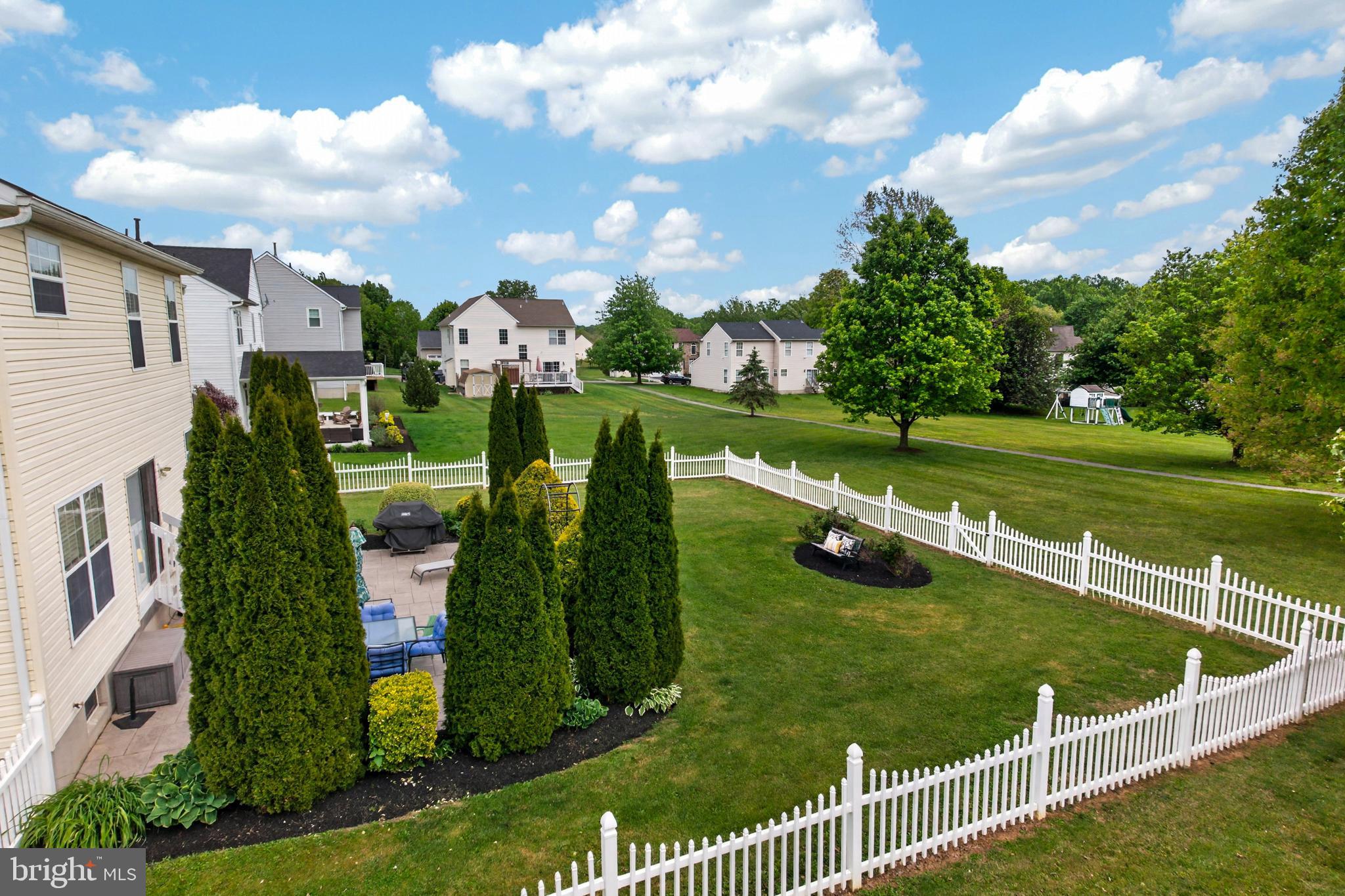 BRANFORD VILLAGE - Residential
