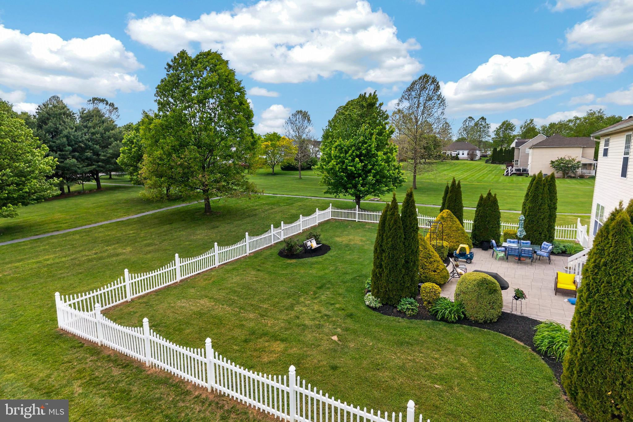 BRANFORD VILLAGE - Residential