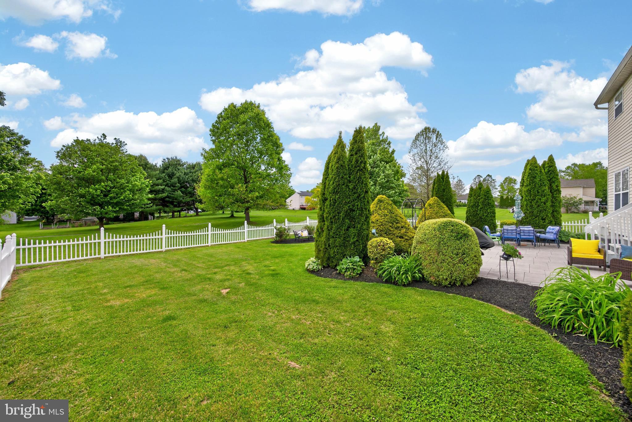 BRANFORD VILLAGE - Residential