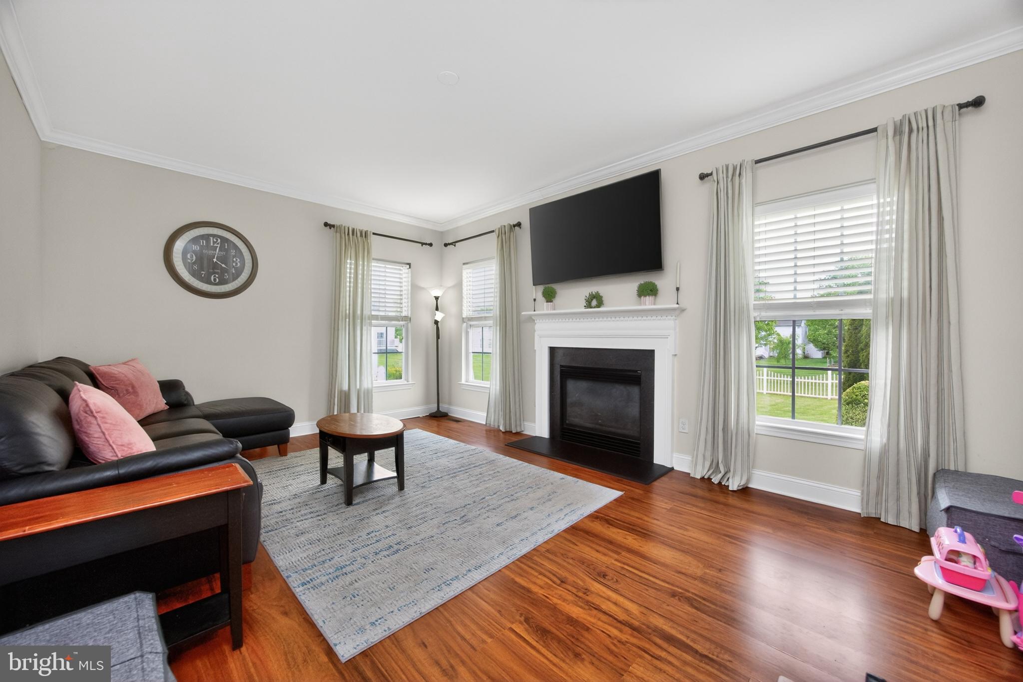 BRANFORD VILLAGE - Residential