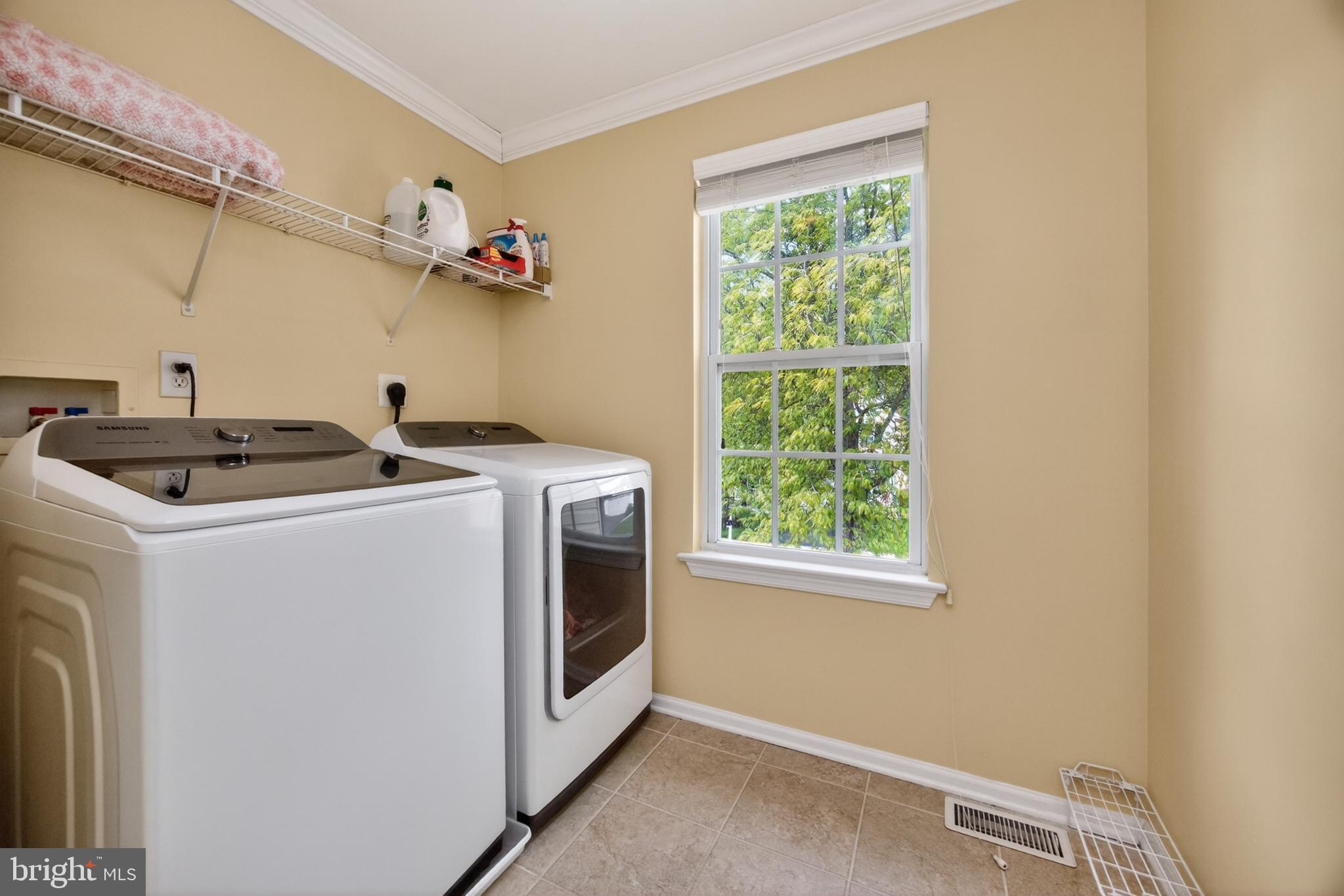 BRANFORD VILLAGE - Residential