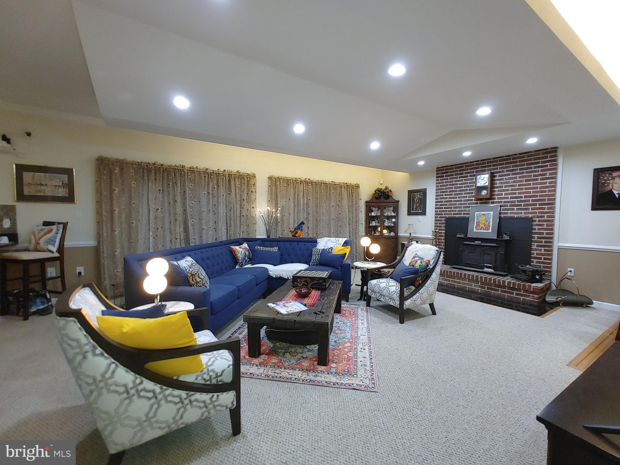 6655 BIRCHWOOD PLACE