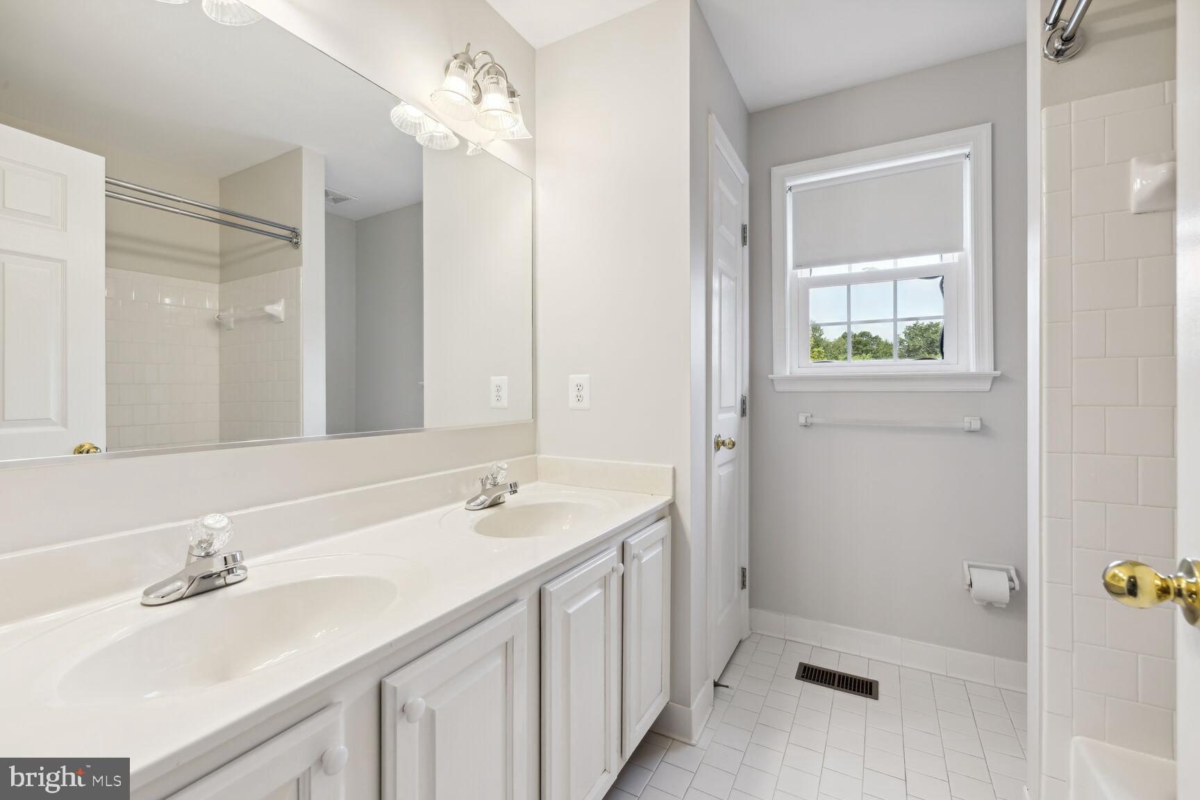 TWIN RIDGE - Residential