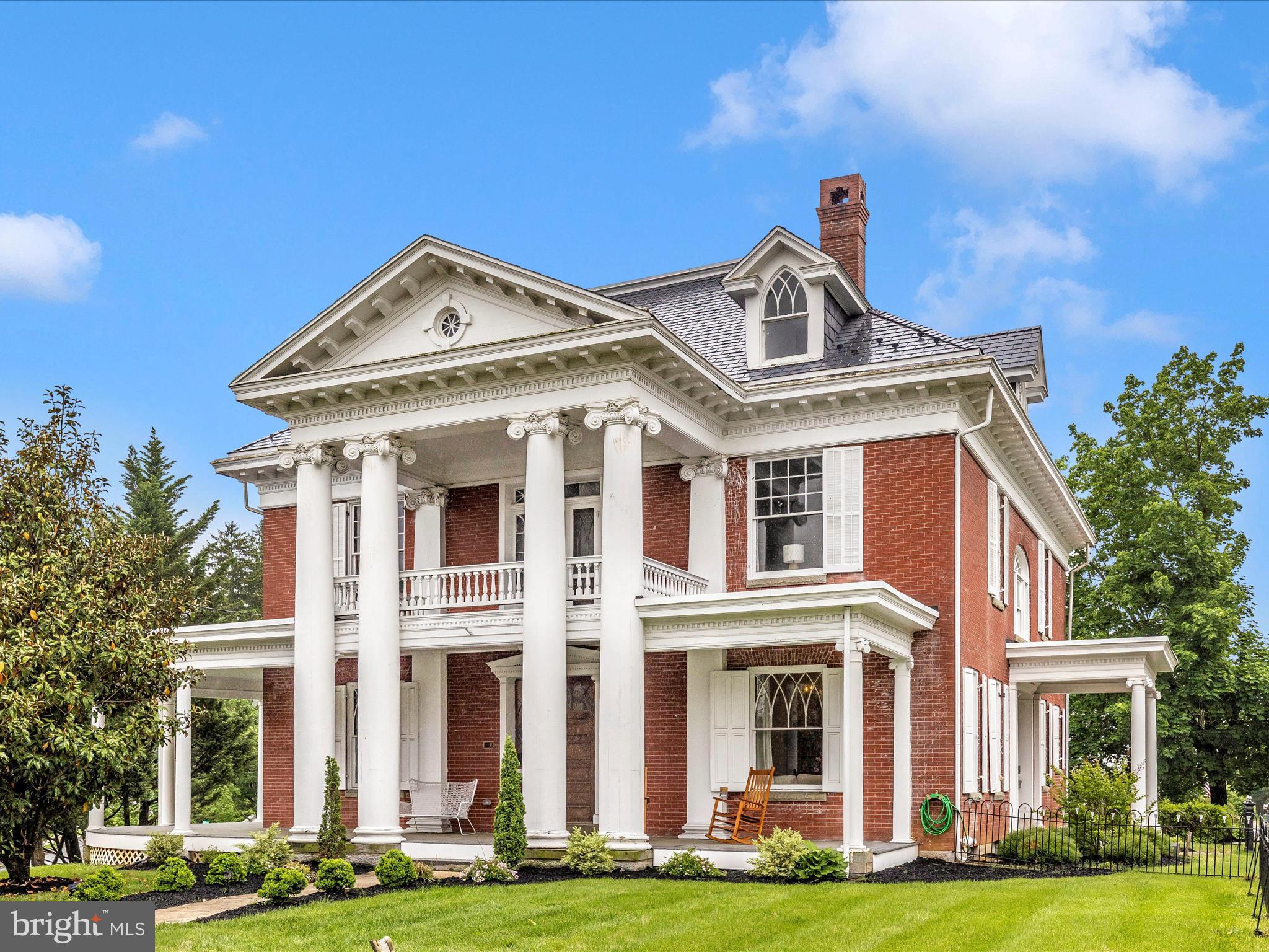 11 LINDEN AVENUE