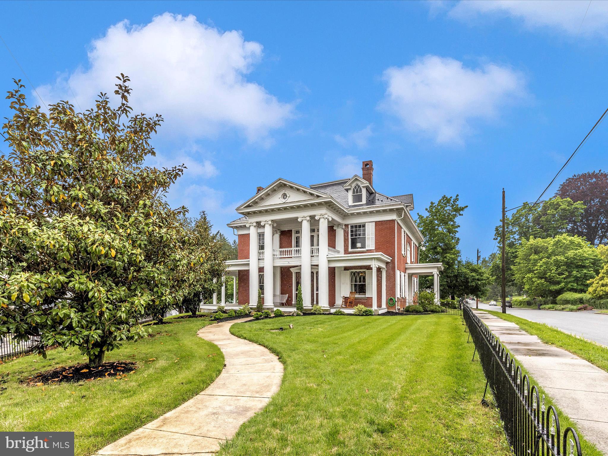 11 LINDEN AVENUE