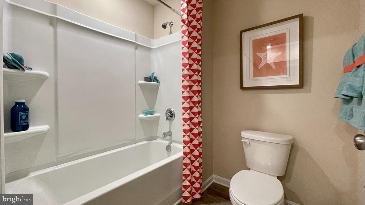 BARKSDALE CROSSING - Residential