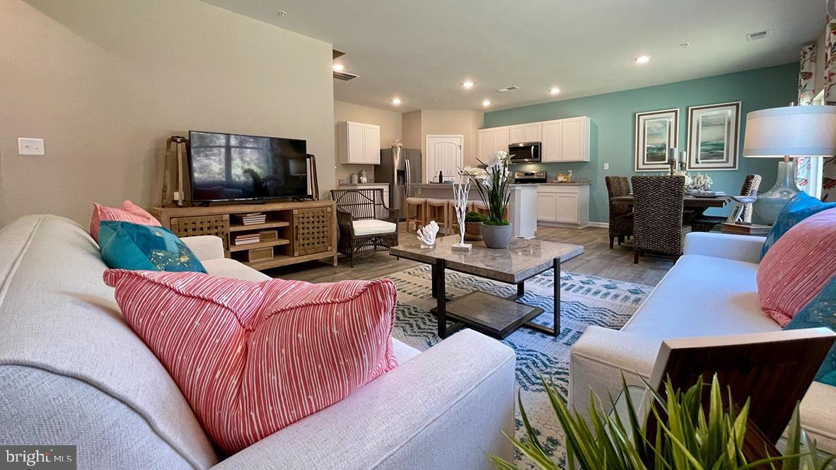 BARKSDALE CROSSING - Residential