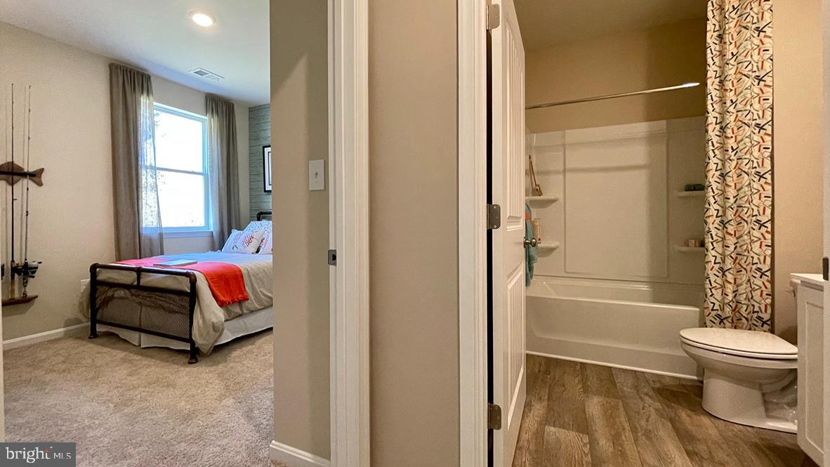 BARKSDALE CROSSING - Residential