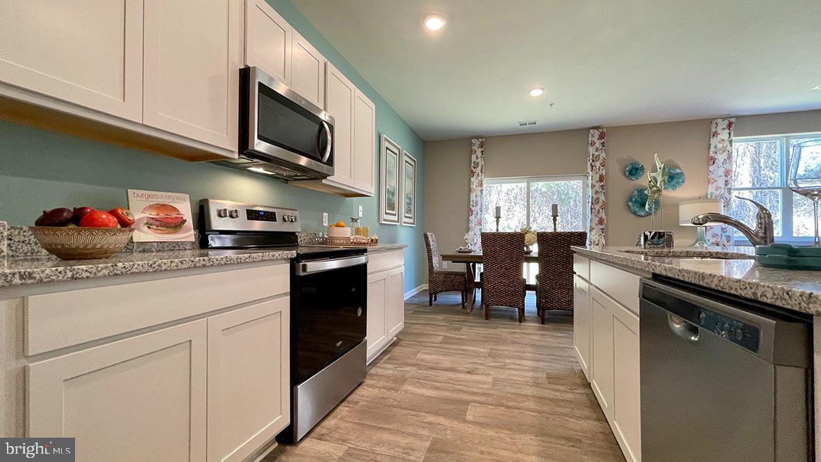 BARKSDALE CROSSING - Residential