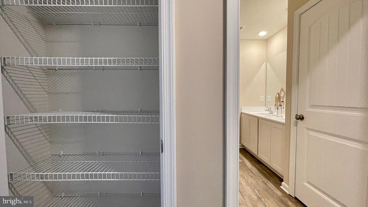 BARKSDALE CROSSING - Residential