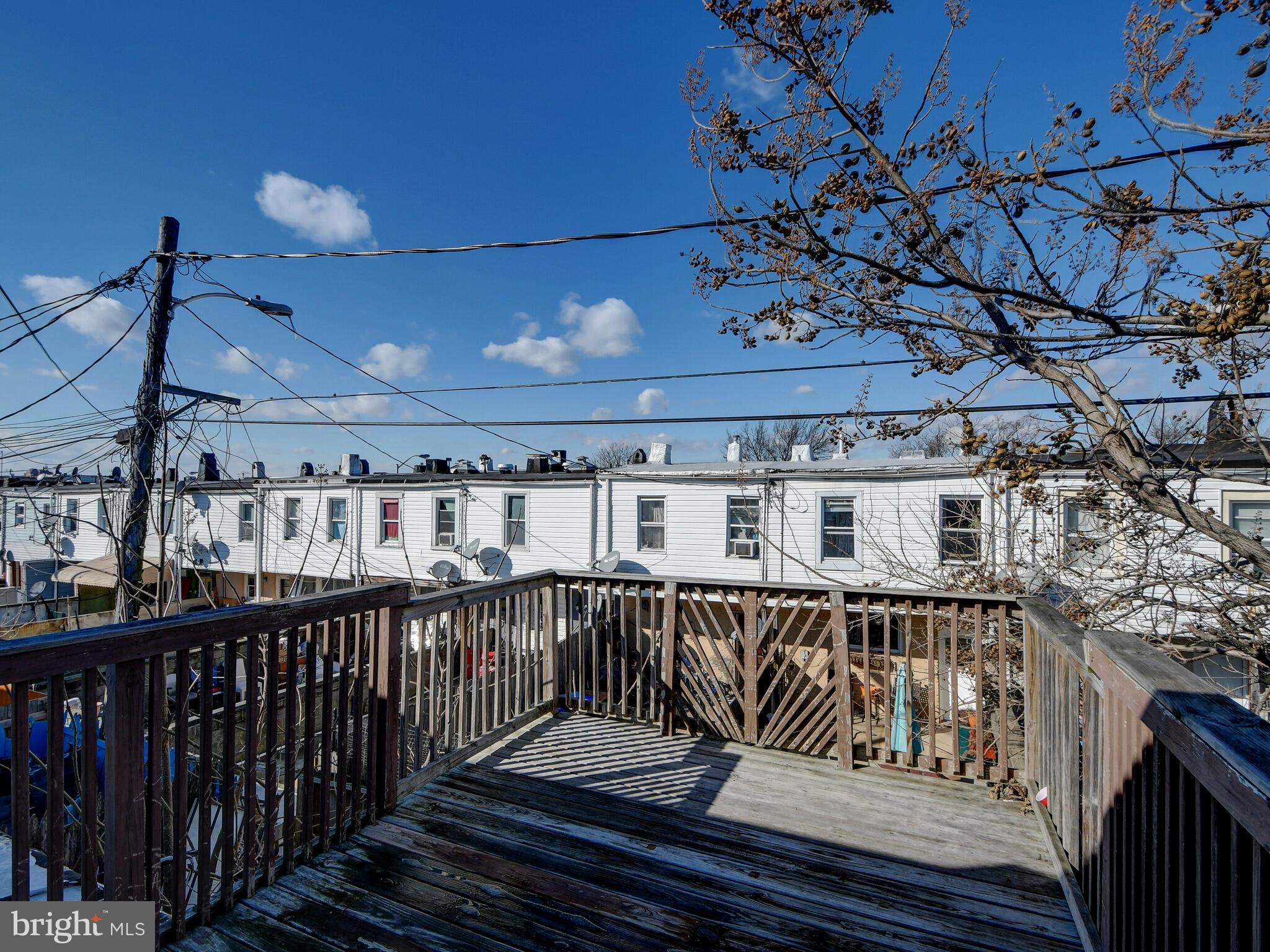 HIGHLANDTOWN - Residential