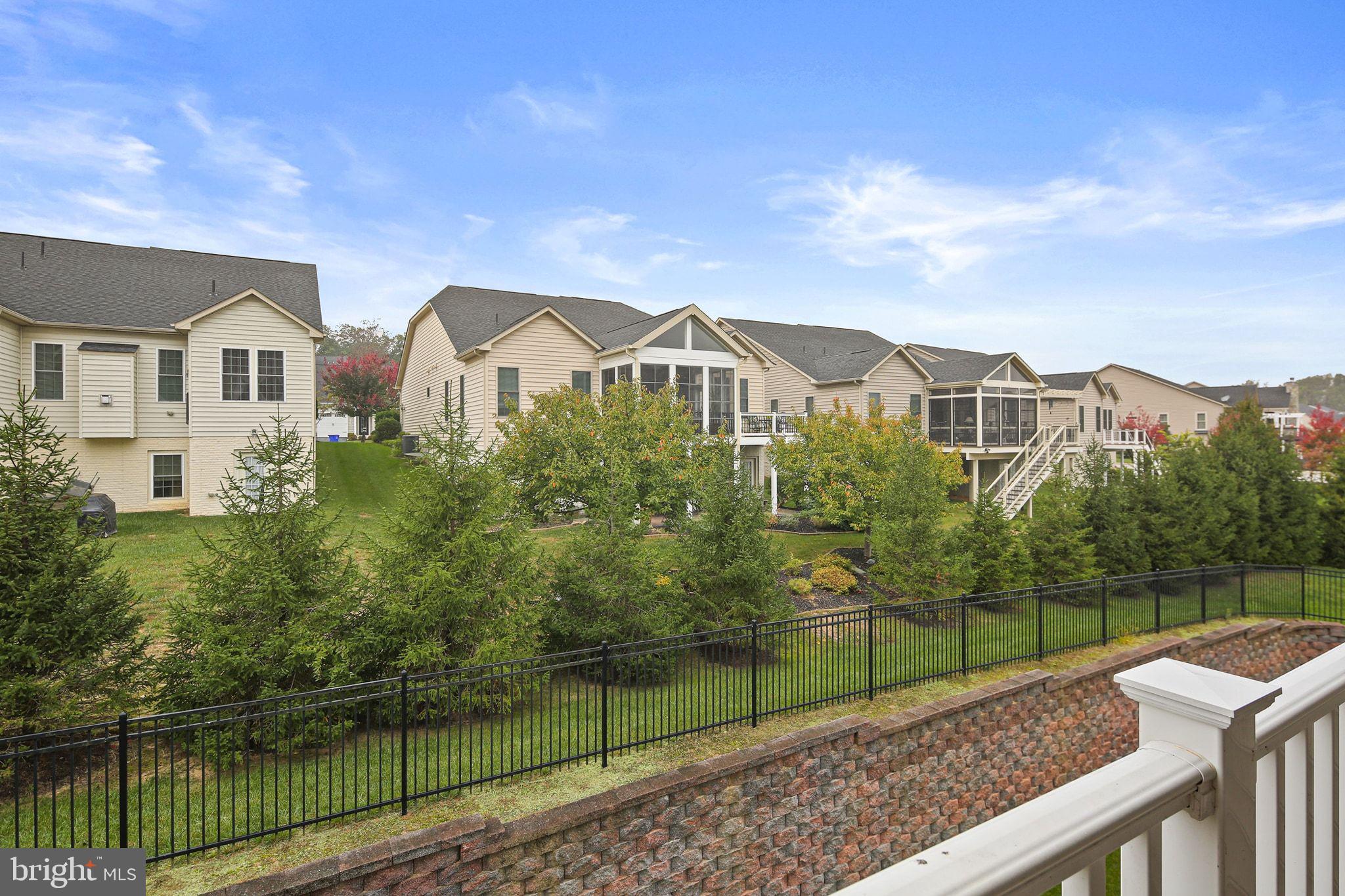 WAVERLY WOODS WEST - Residential