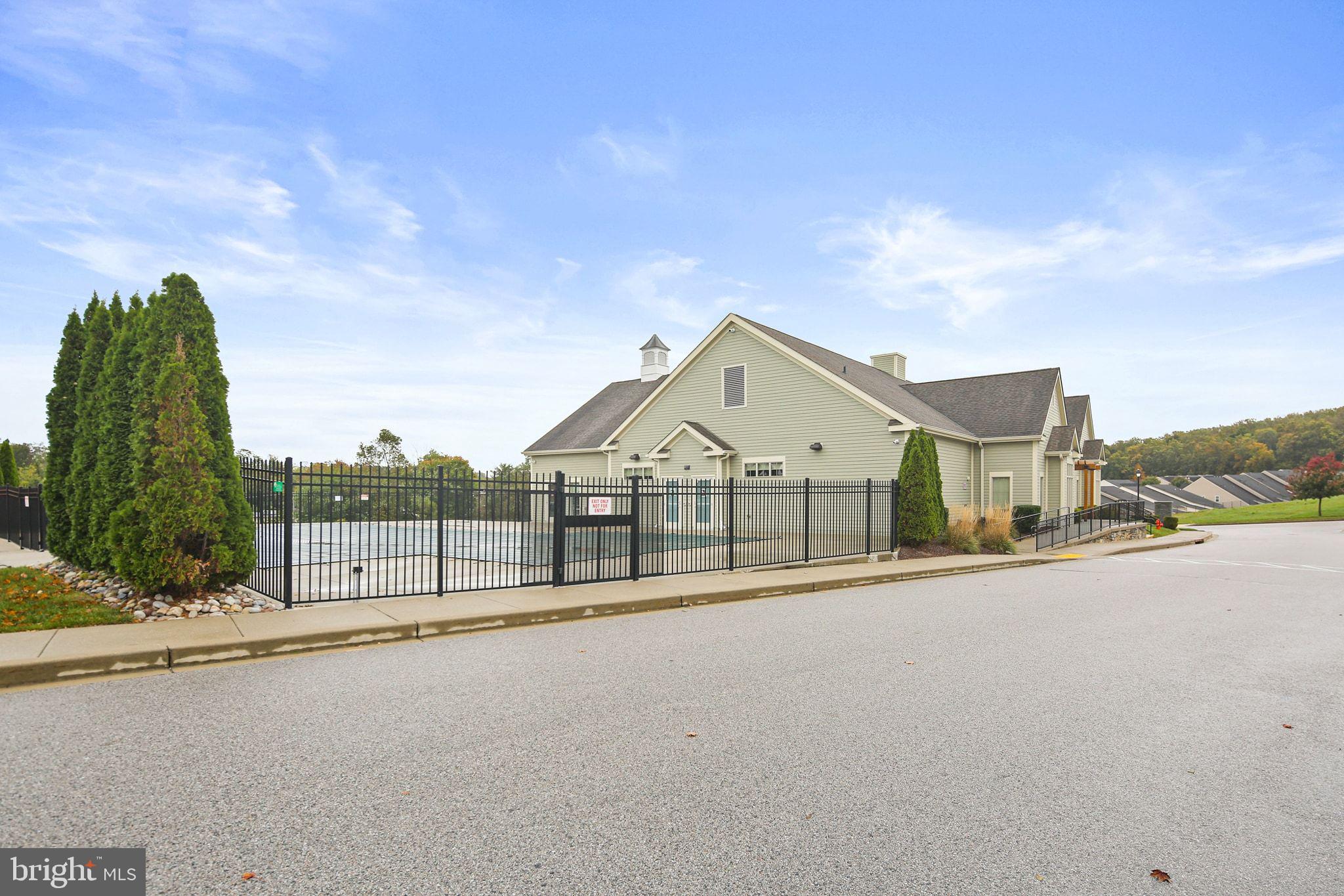 WAVERLY WOODS WEST - Residential