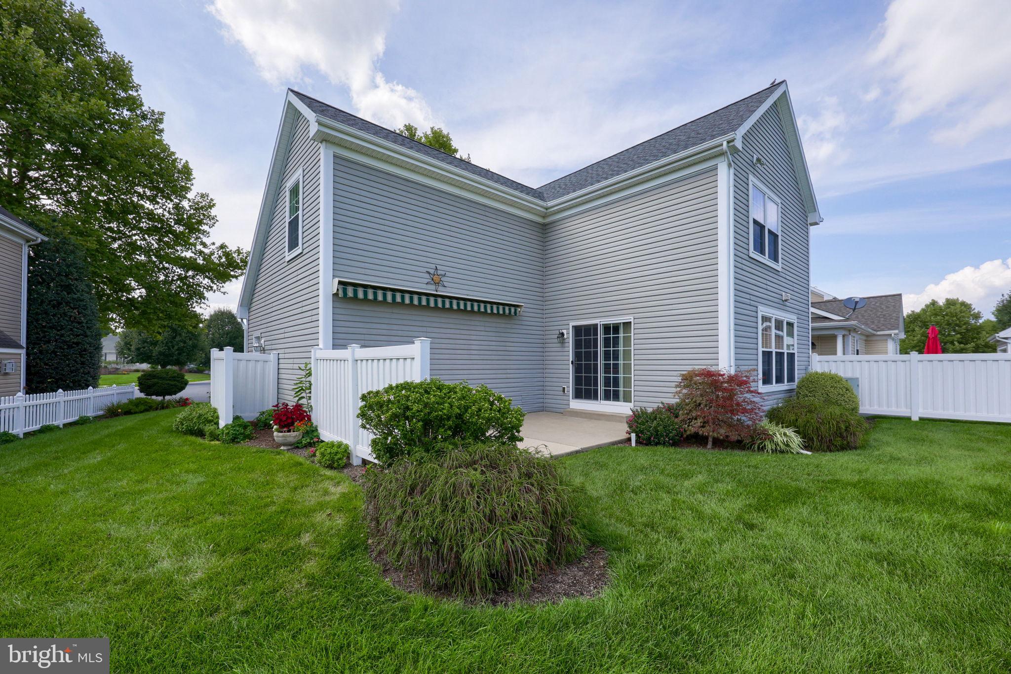 524 THORNBERRY LANE