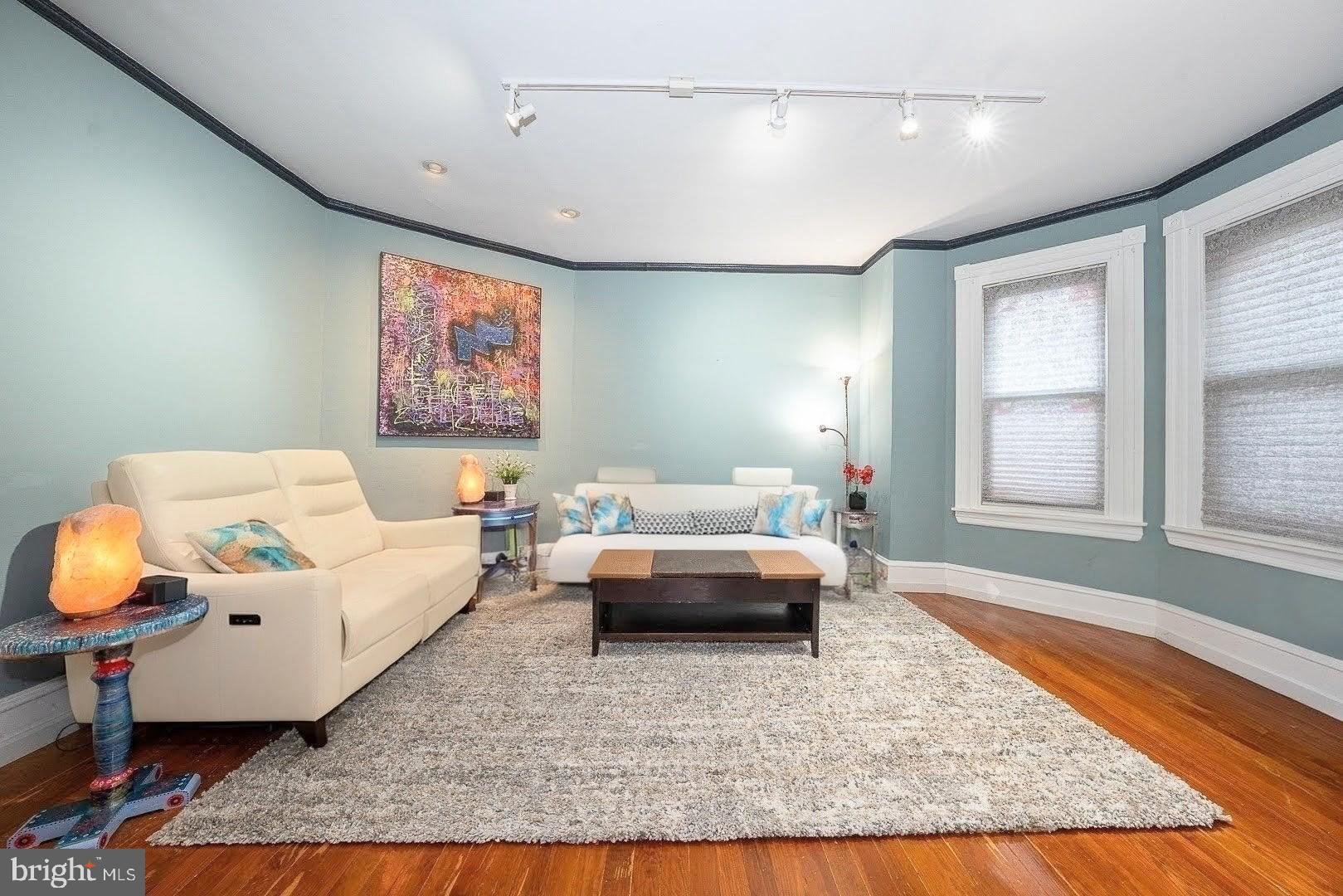 RIDLEY PARK - Residential