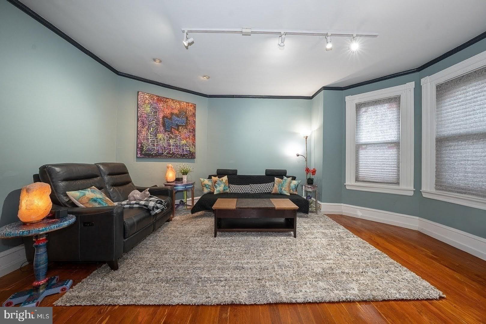 RIDLEY PARK - Residential