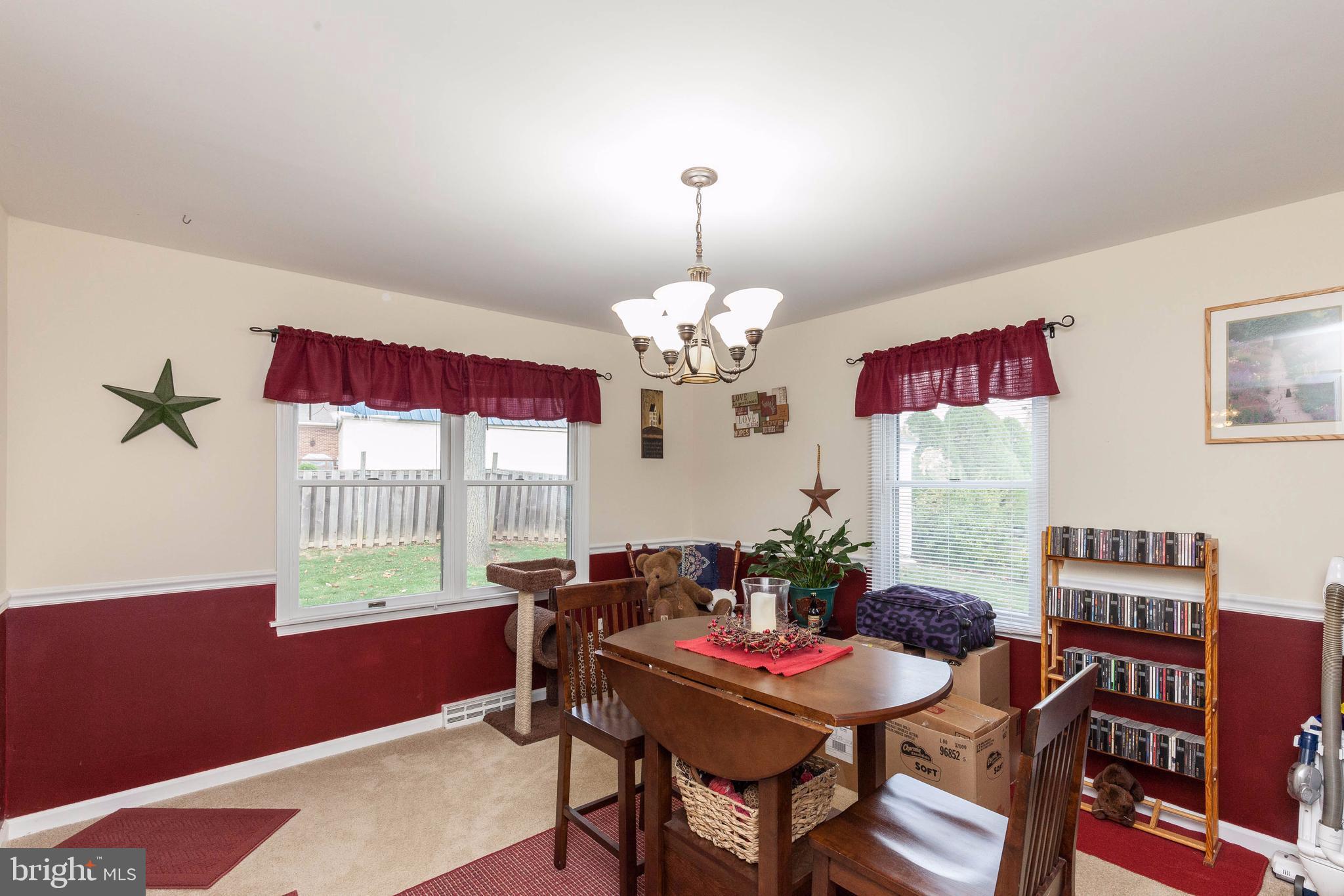 COLONIAL ACRES - Residential