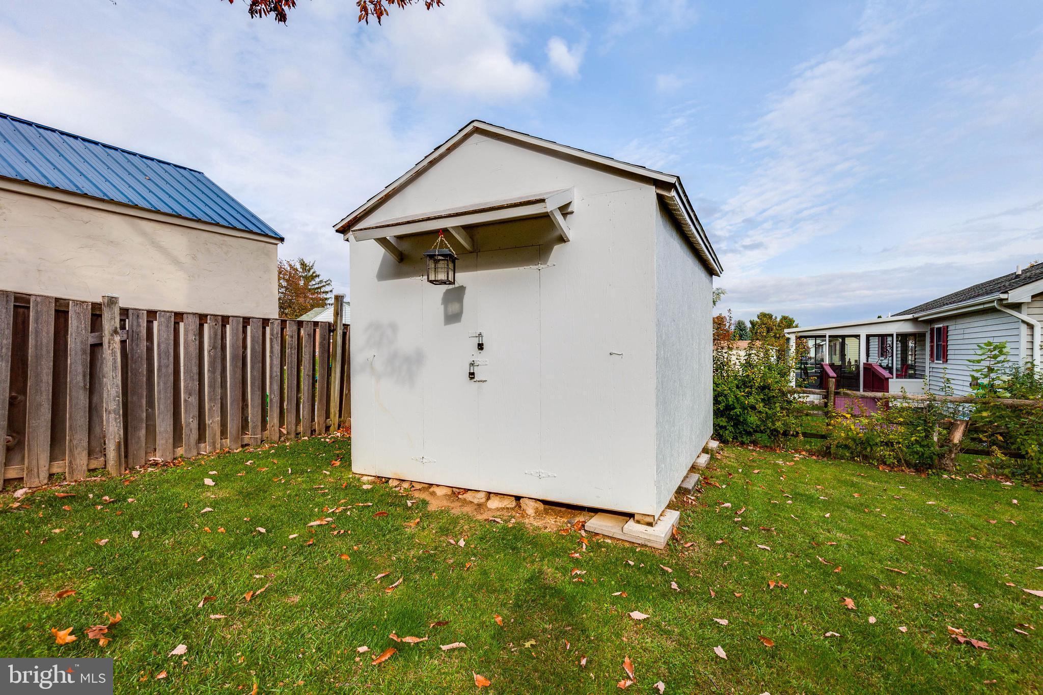 COLONIAL ACRES - Residential