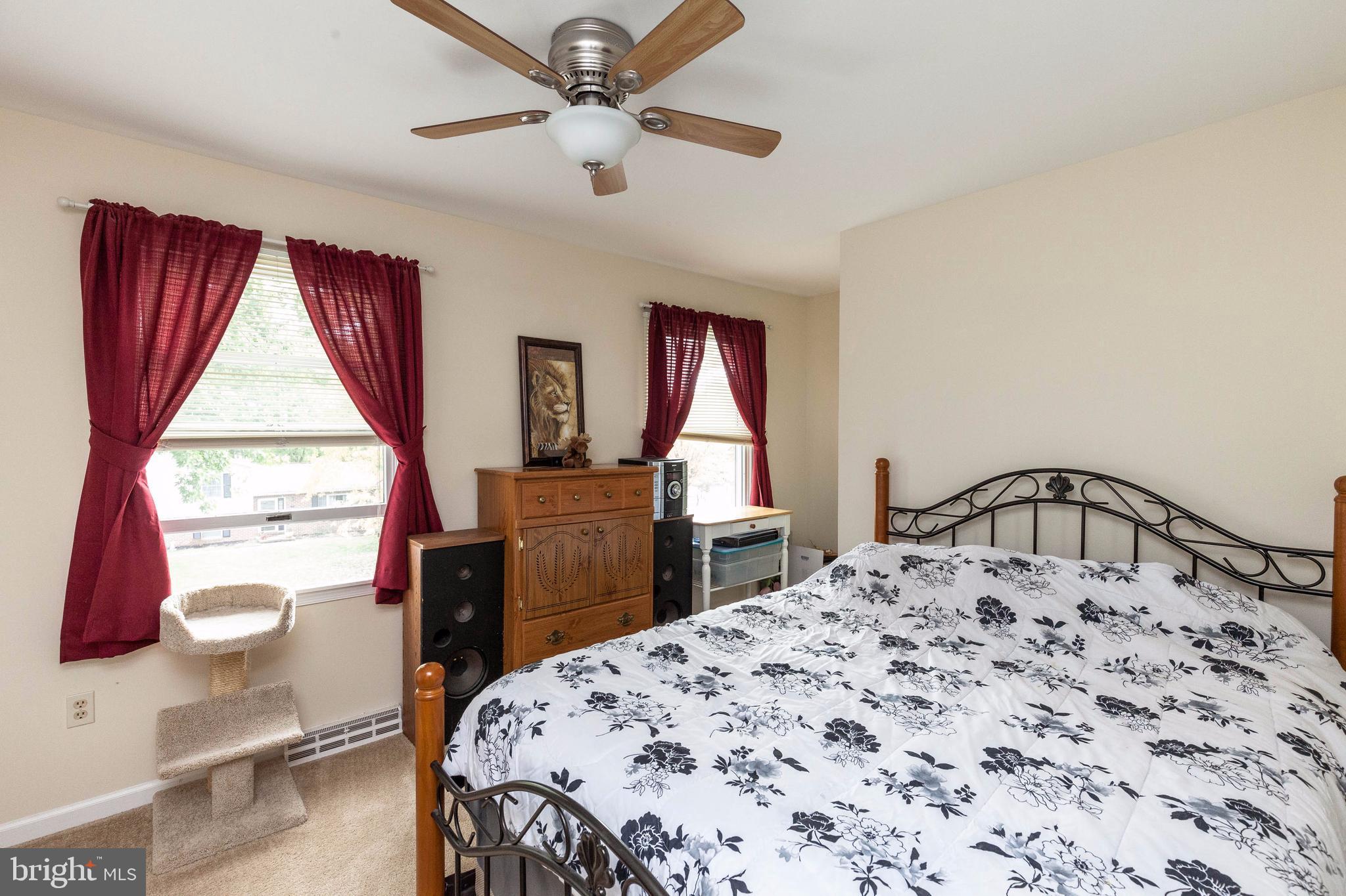 COLONIAL ACRES - Residential