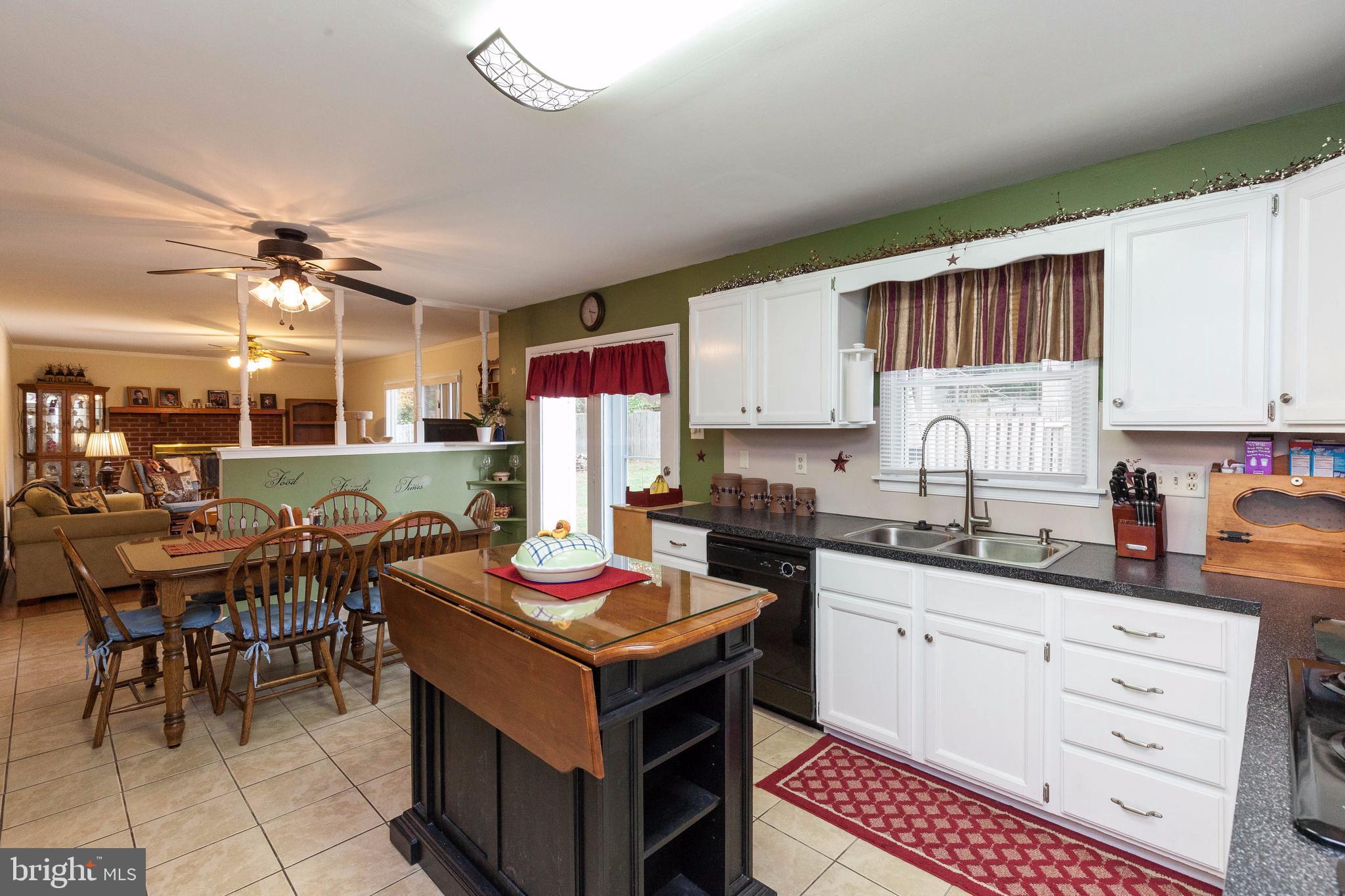 COLONIAL ACRES - Residential