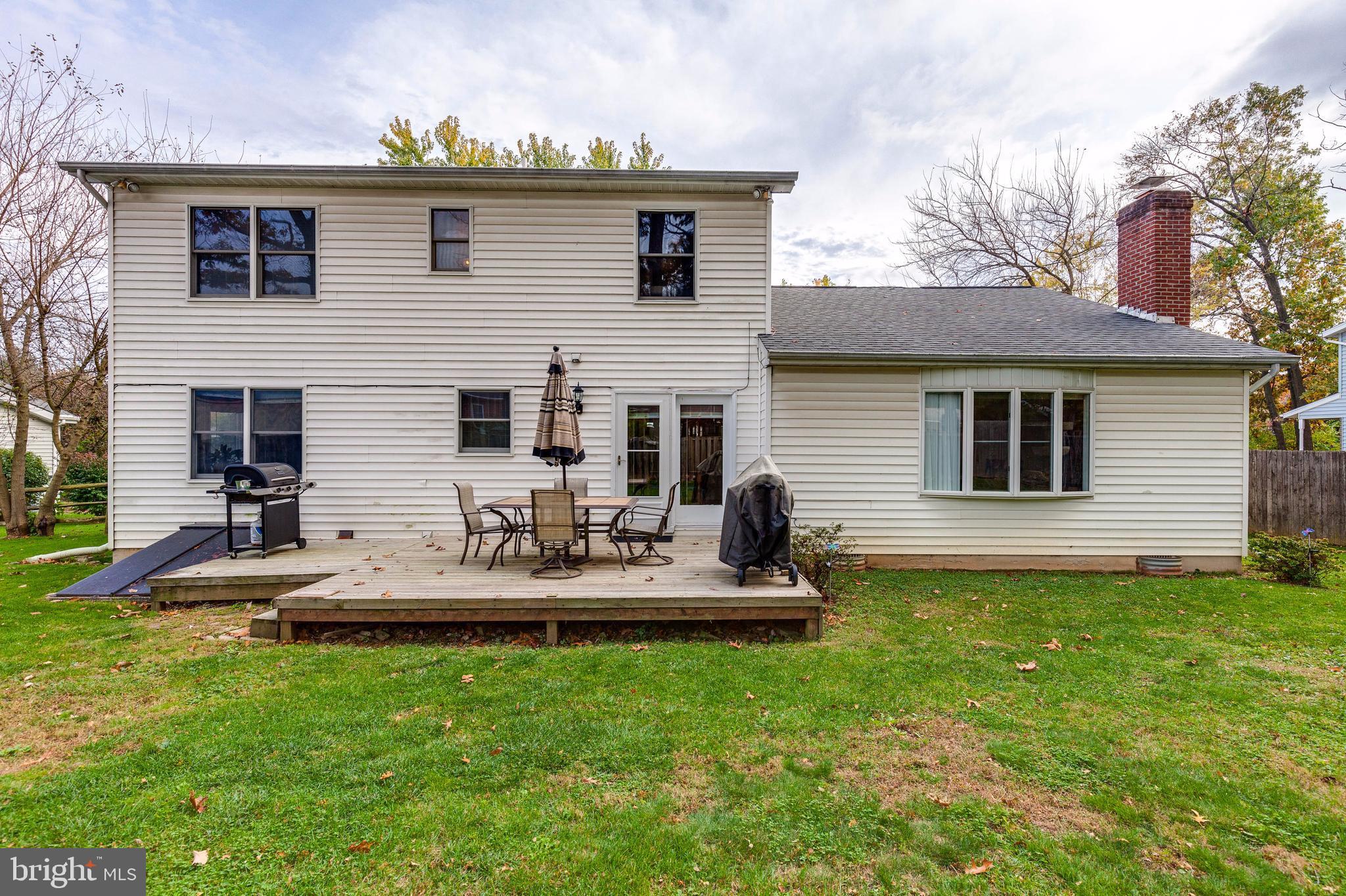 COLONIAL ACRES - Residential