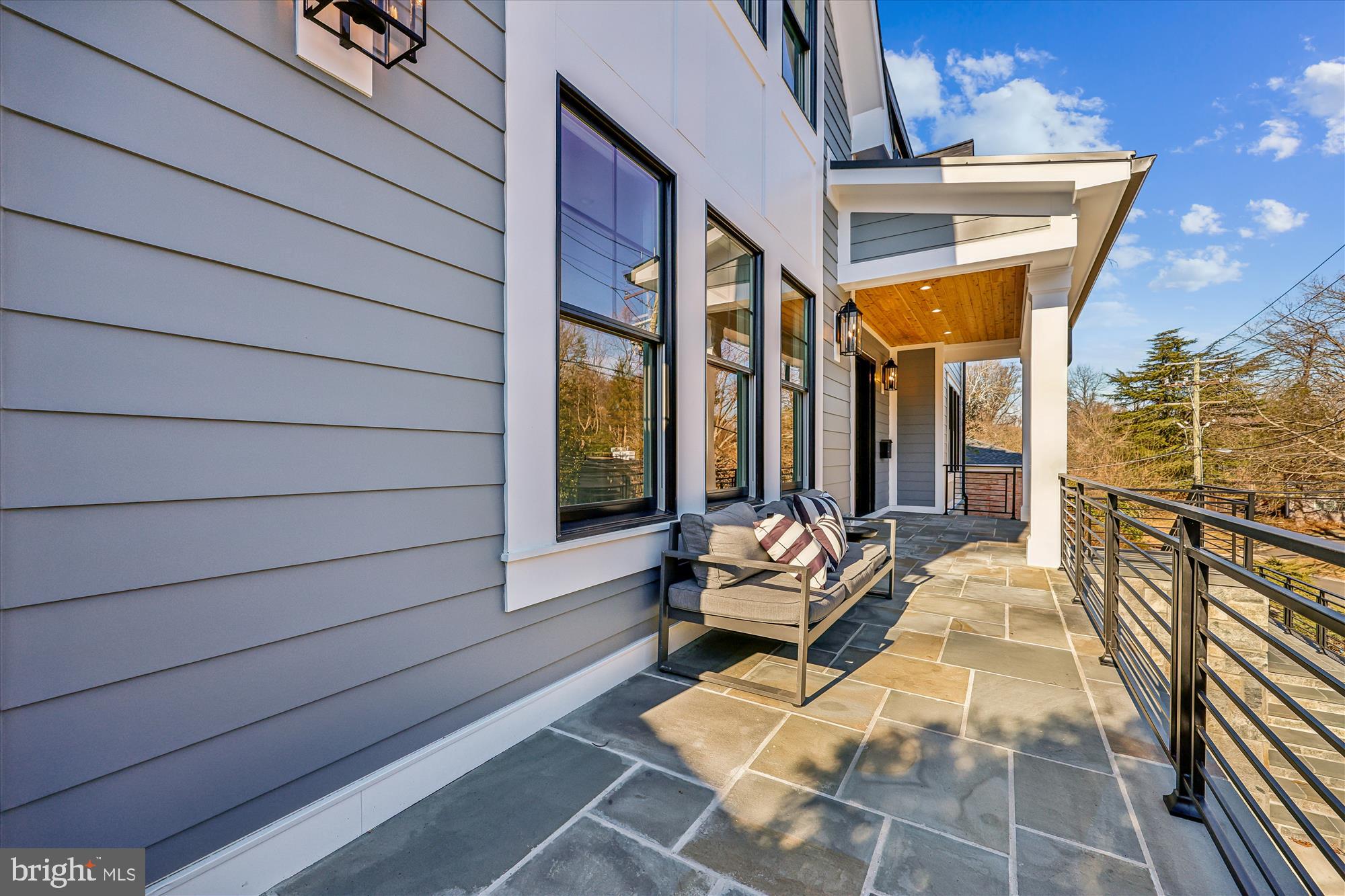 DUNLOP HILLS - Residential