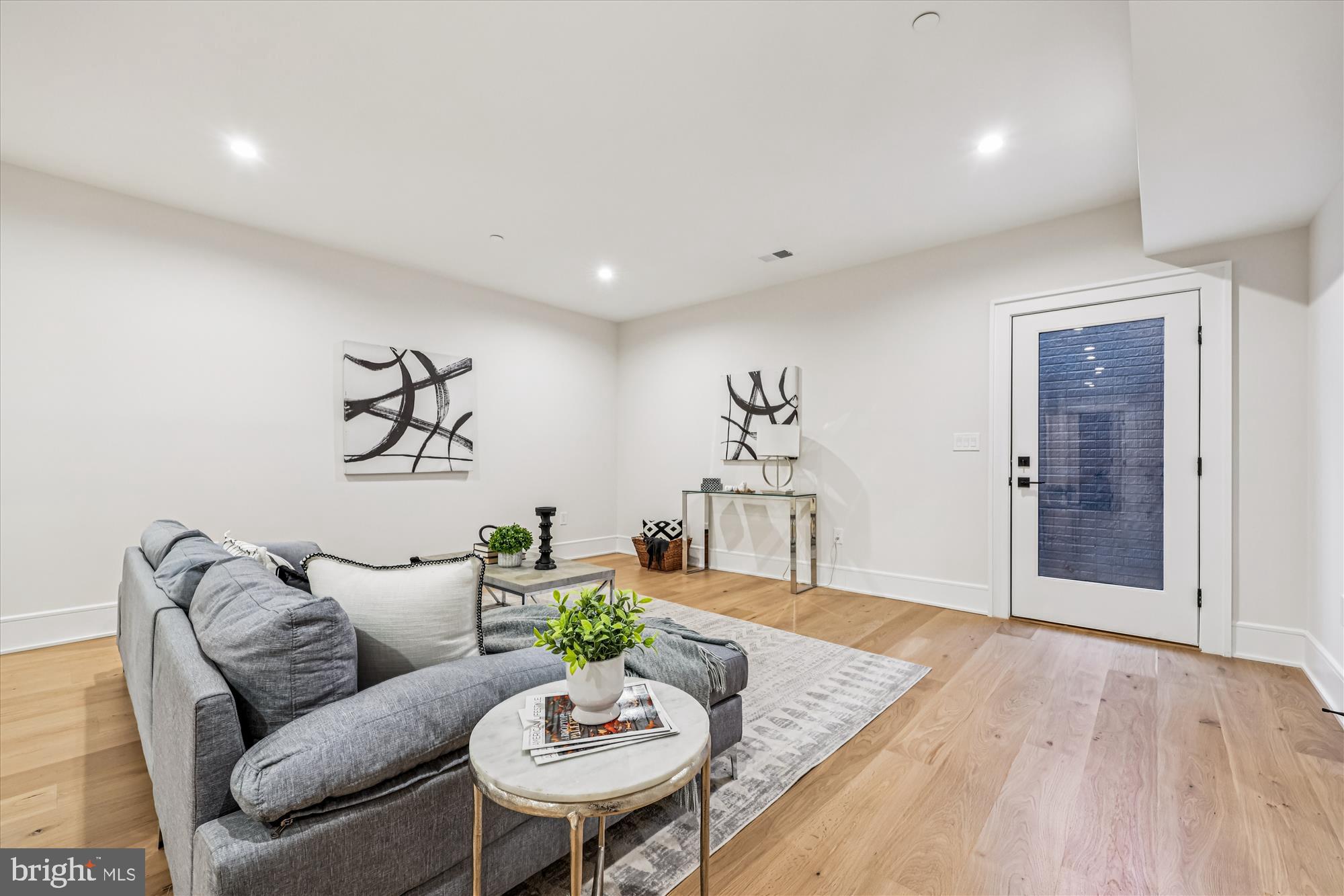 DUNLOP HILLS - Residential