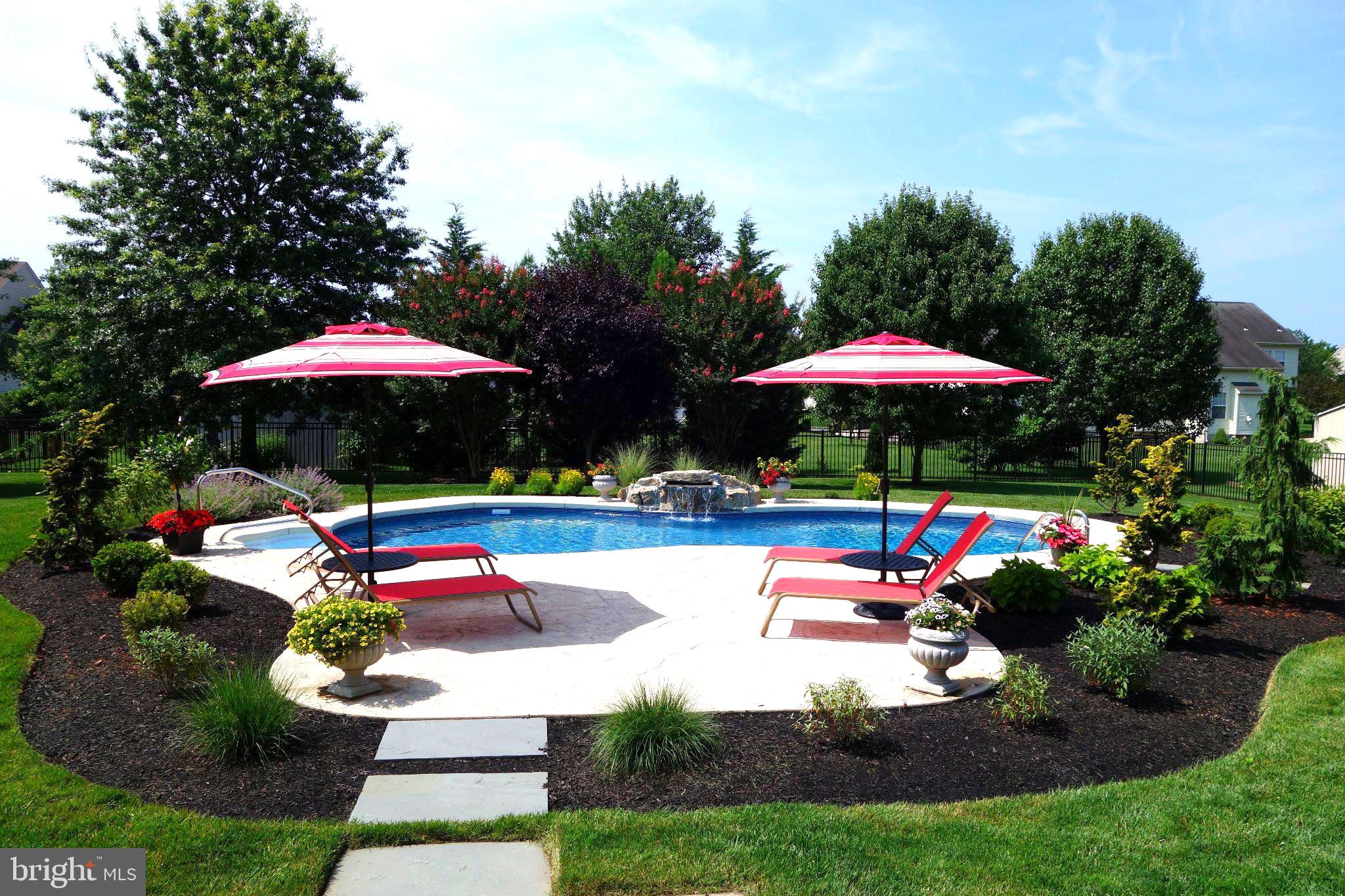 20 THISTLE LANE