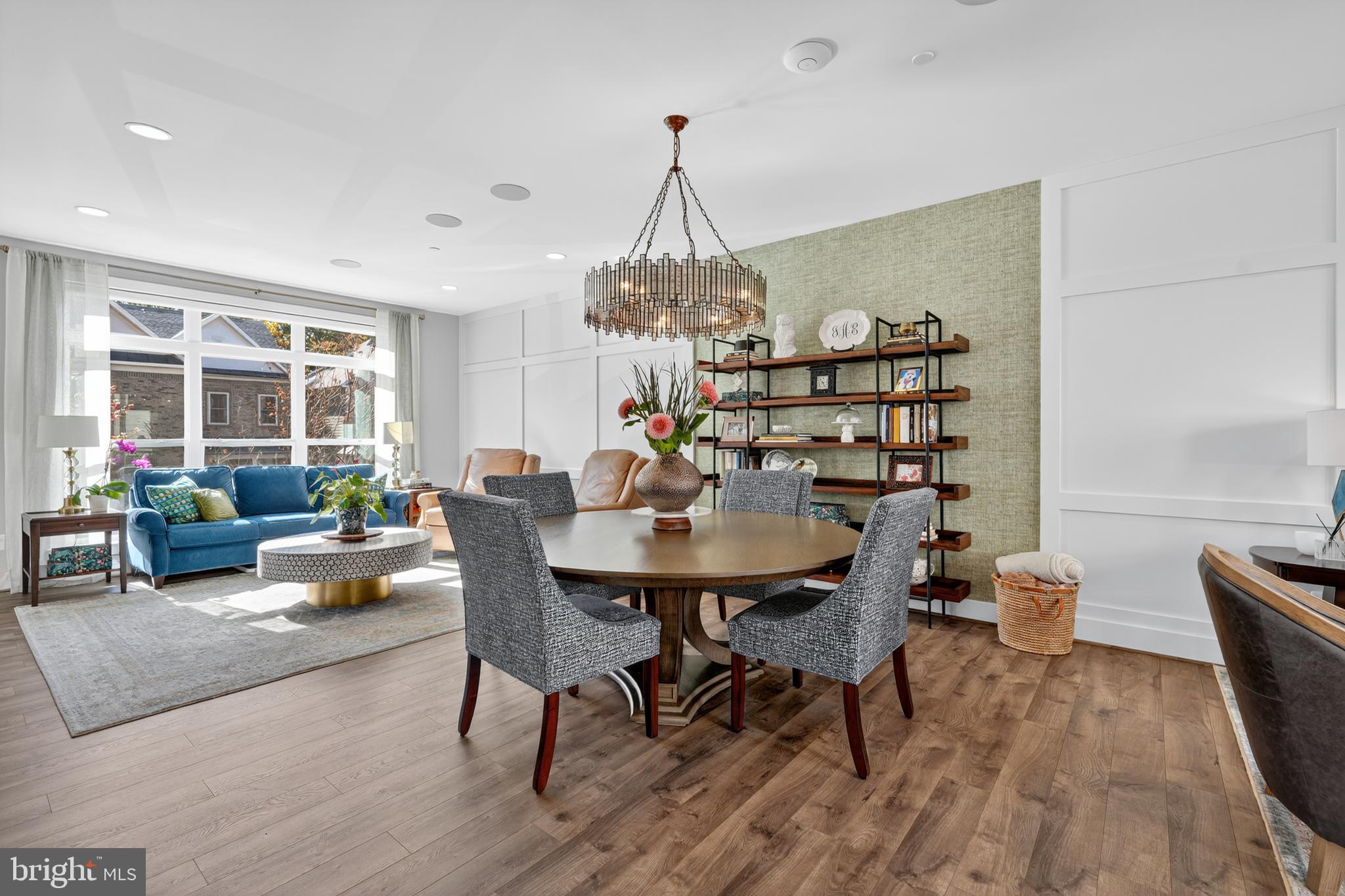 TOWER OAKS - Residential