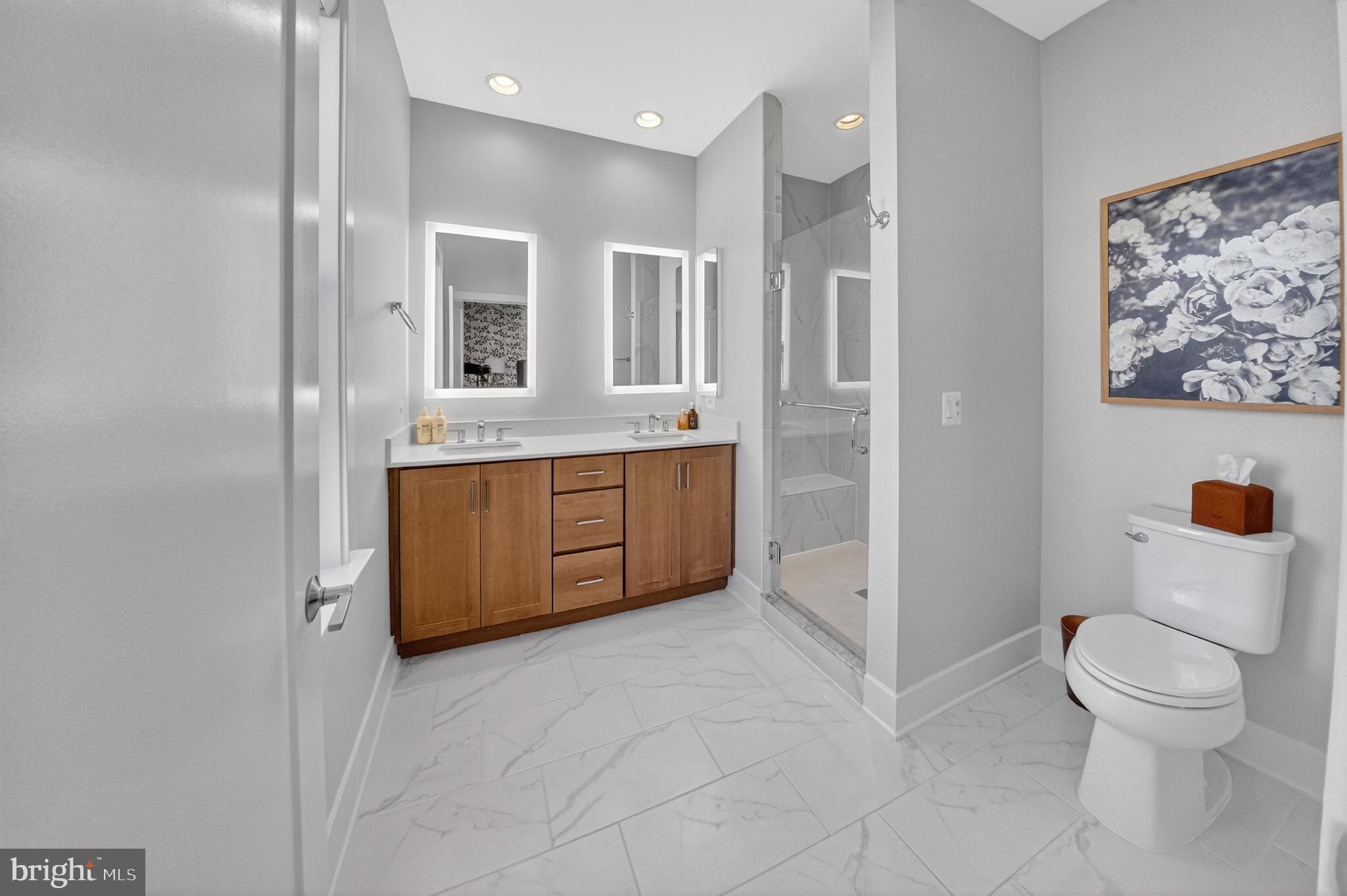 TOWER OAKS - Residential