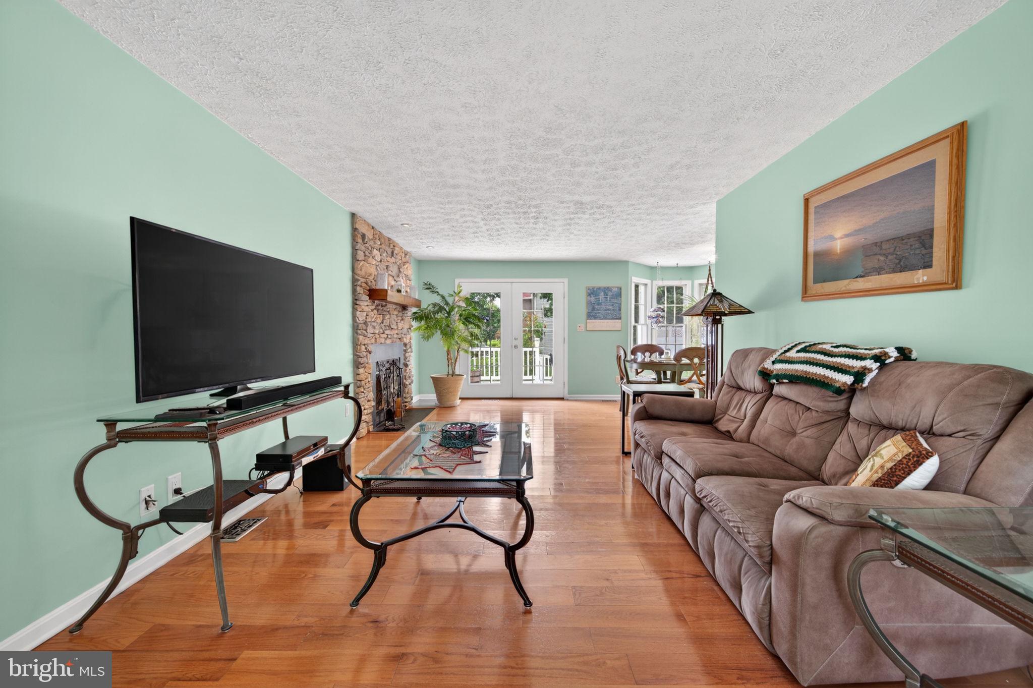 FOREST LAKES - Residential