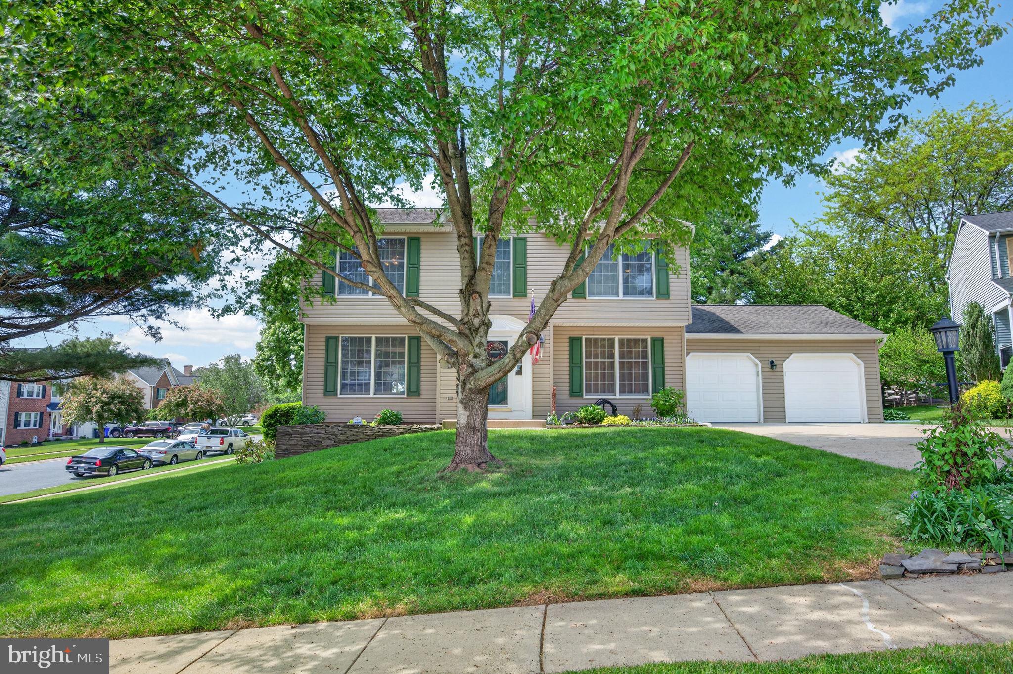 FOREST LAKES - Residential