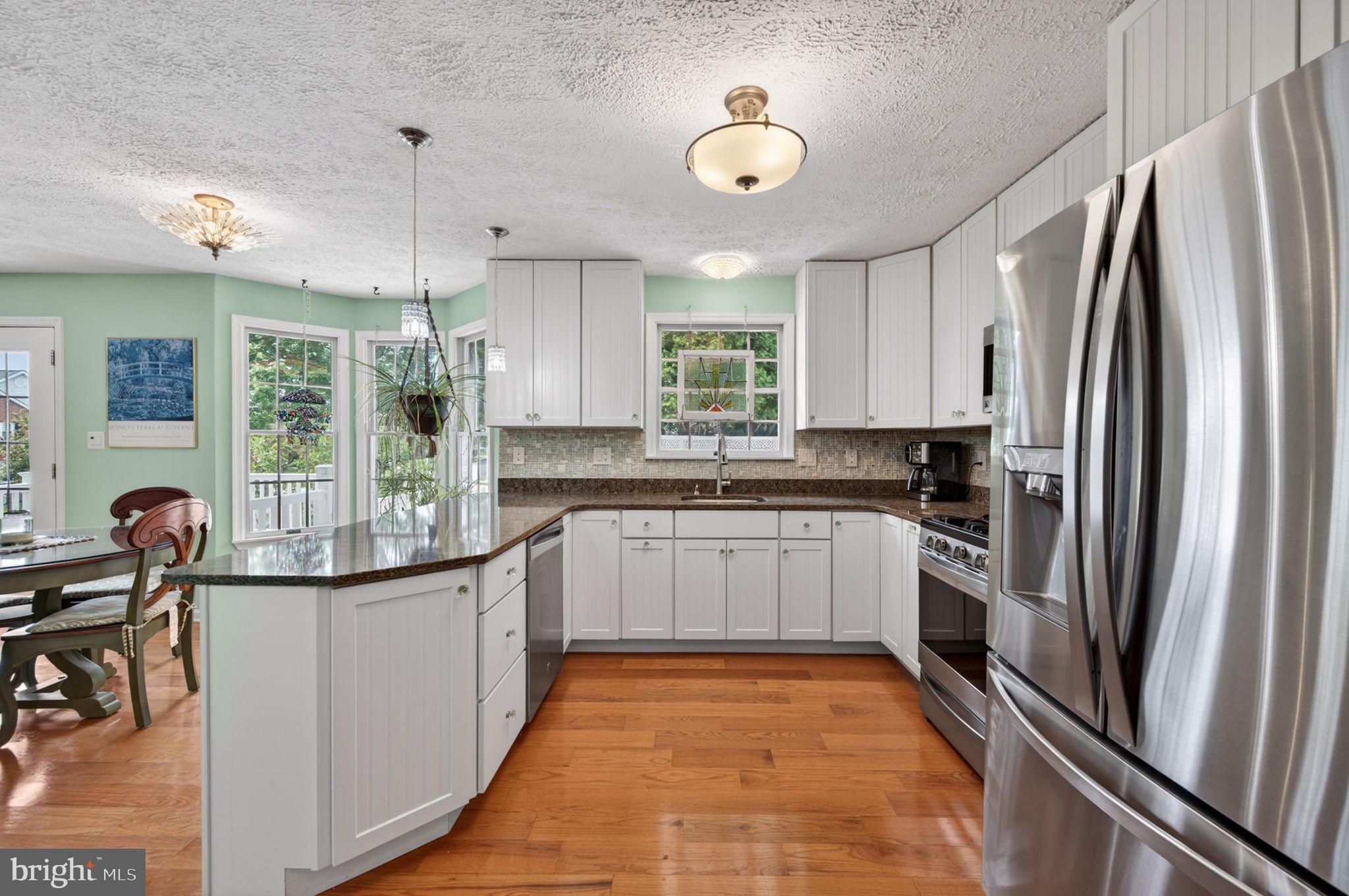 FOREST LAKES - Residential