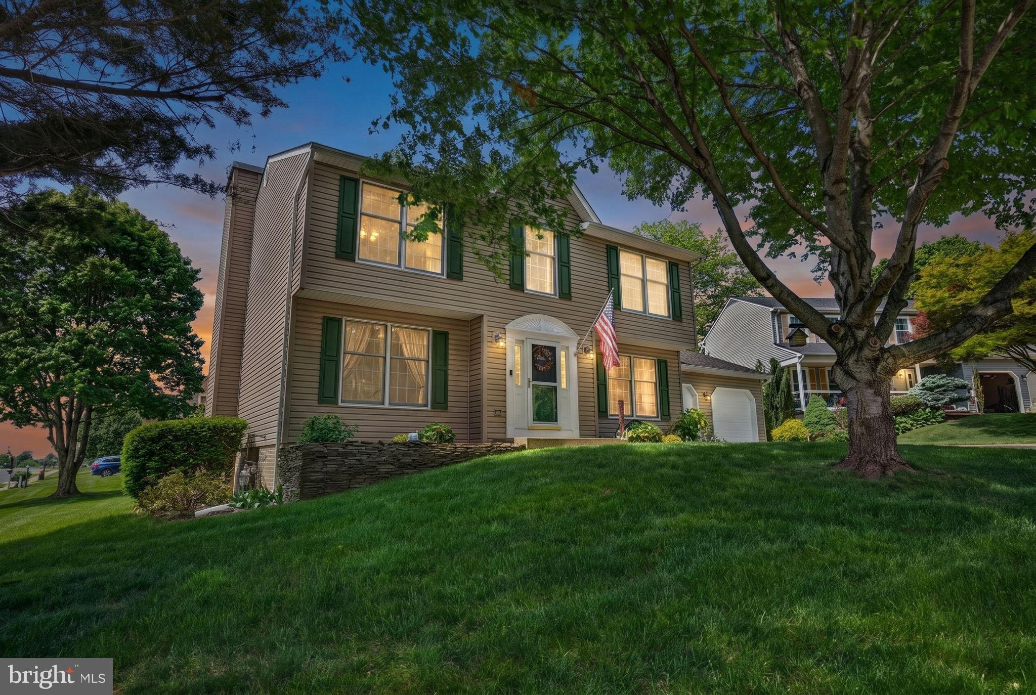 FOREST LAKES - Residential