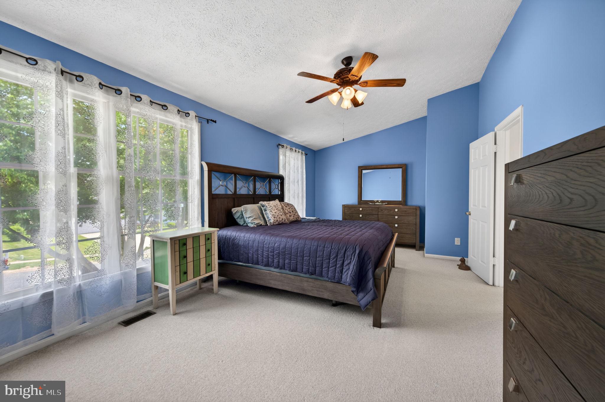 FOREST LAKES - Residential