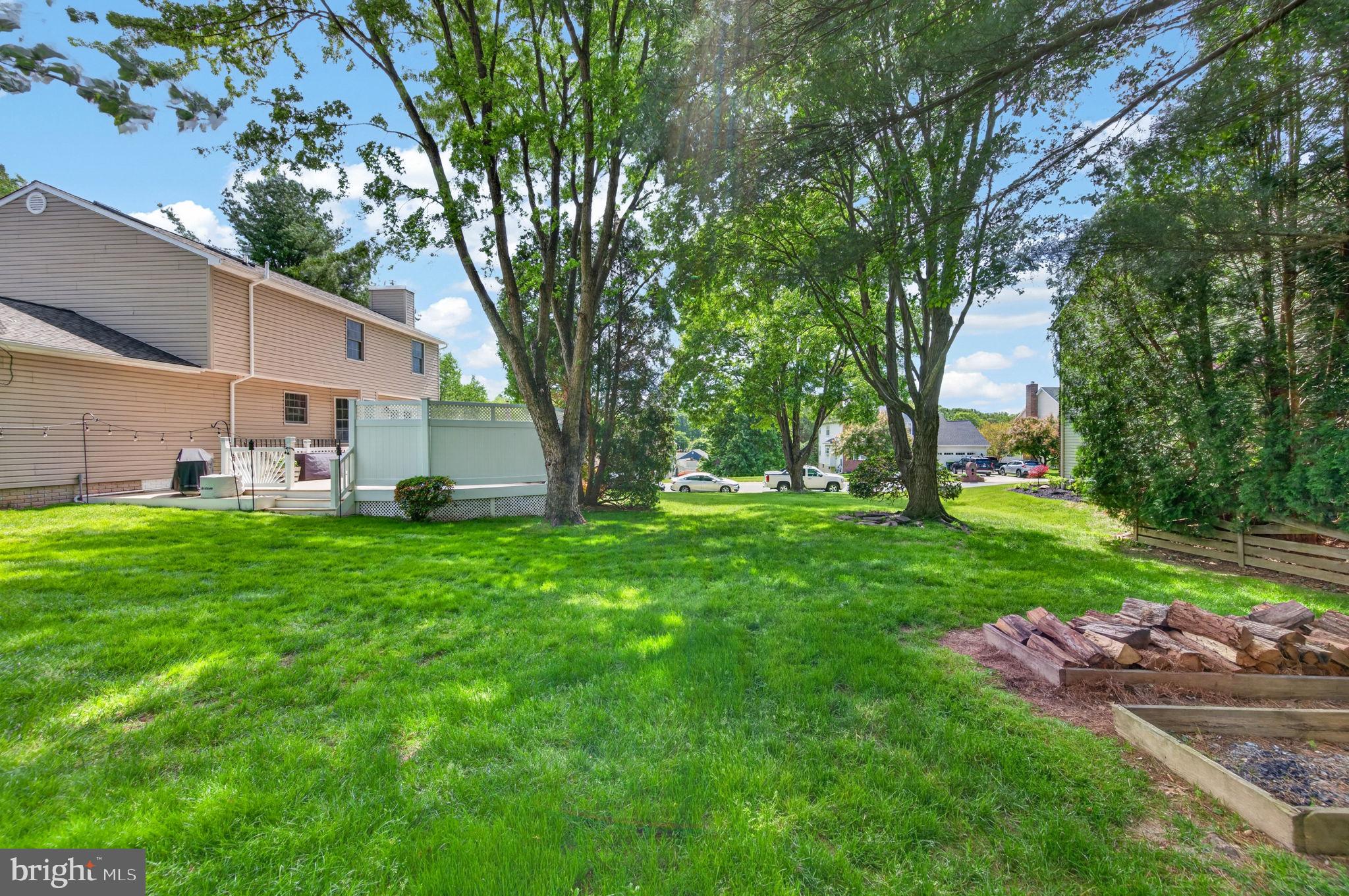 FOREST LAKES - Residential