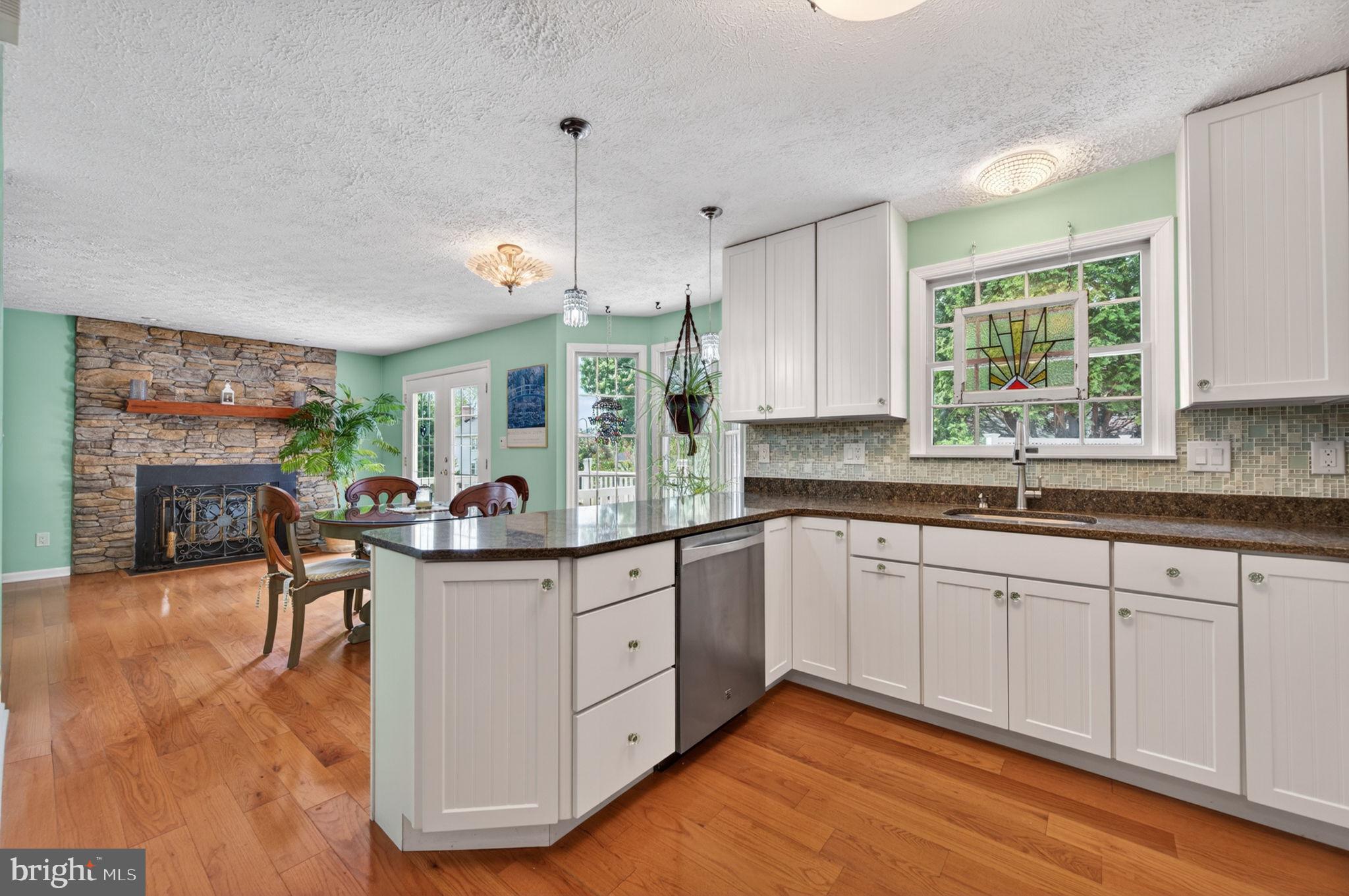 FOREST LAKES - Residential