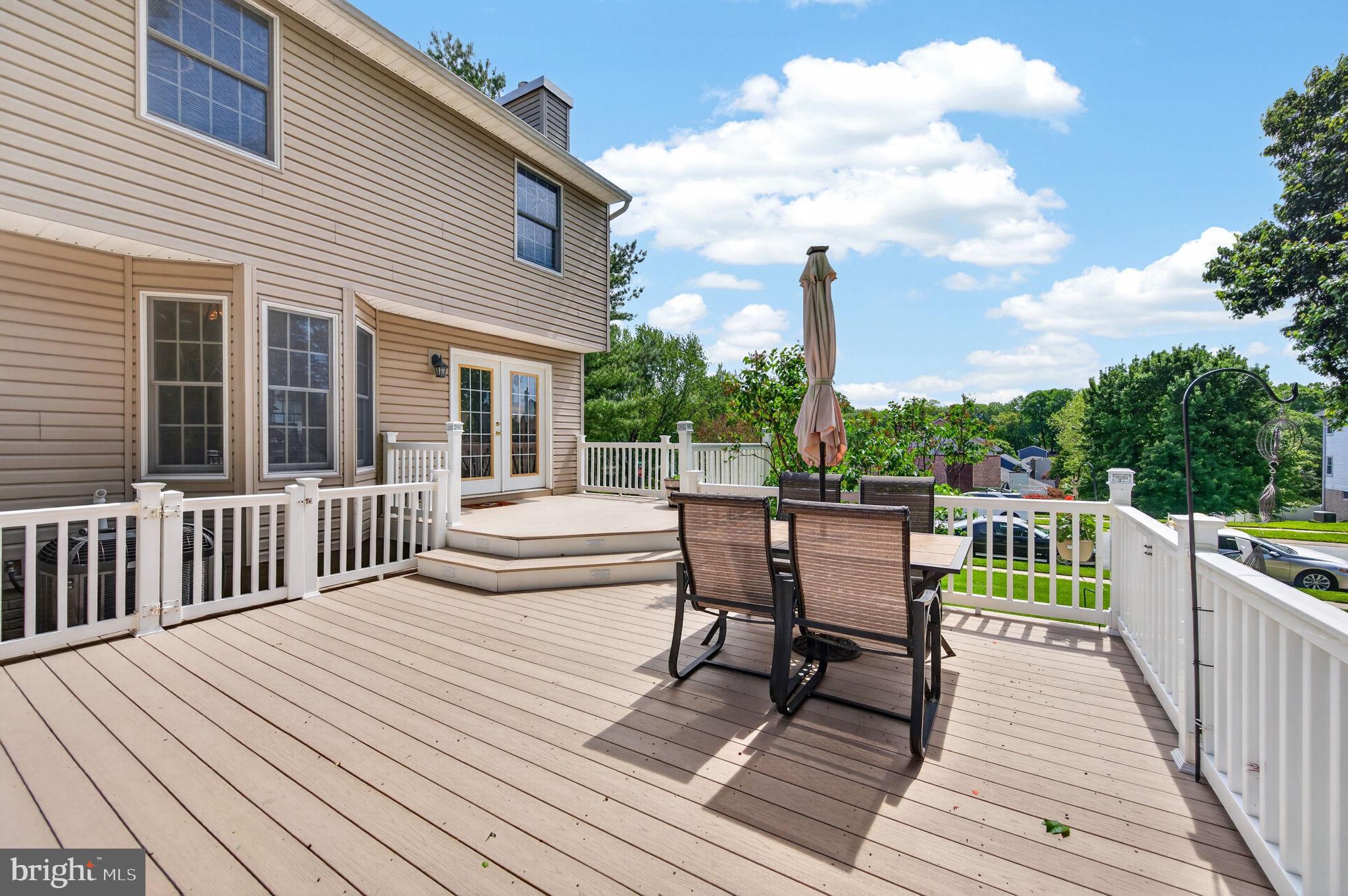 FOREST LAKES - Residential