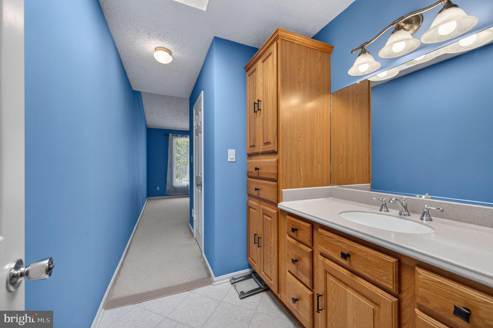 FOREST LAKES - Residential