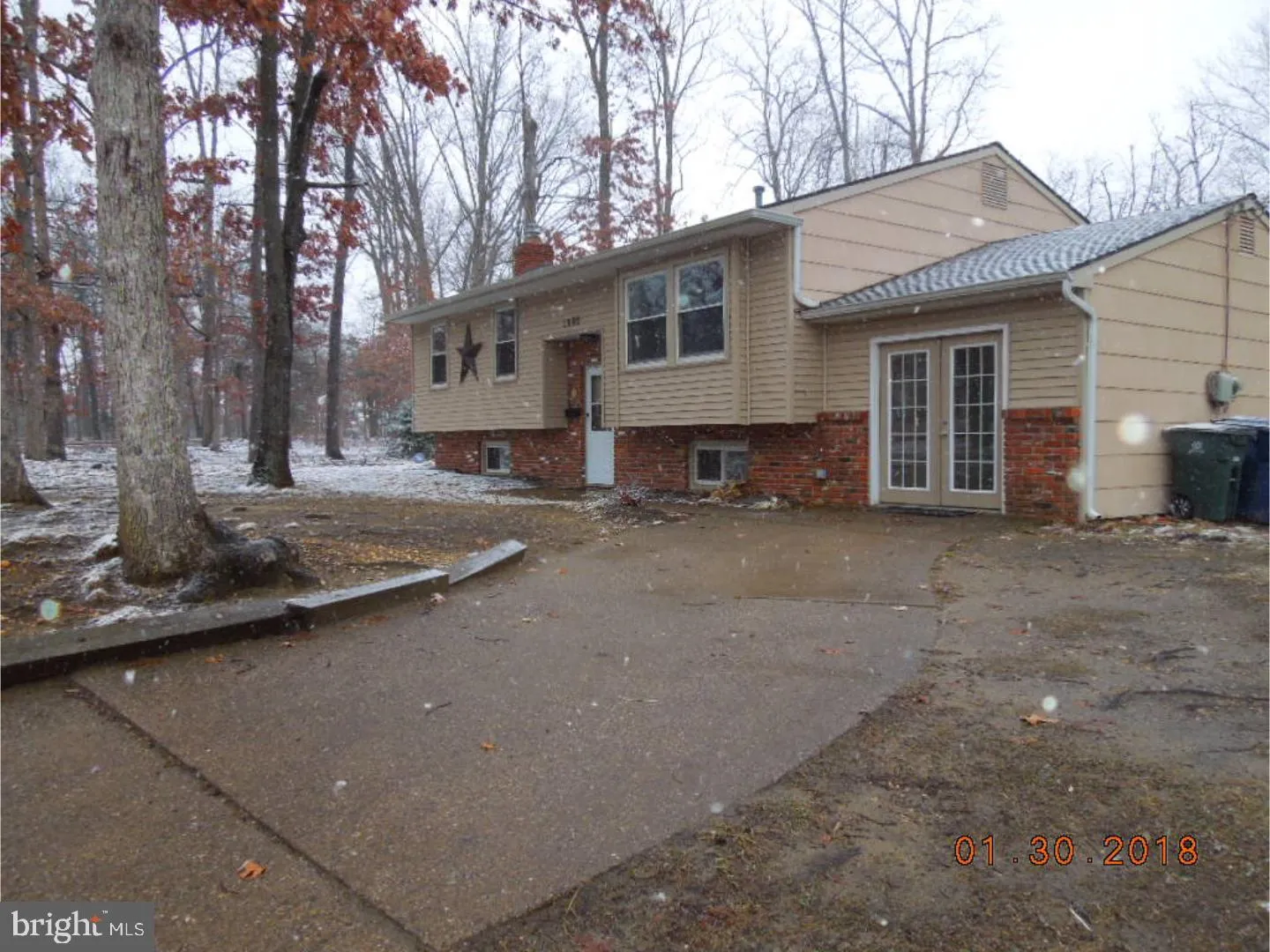 1600 Holly Parkway, Williamstown, NJ 08094