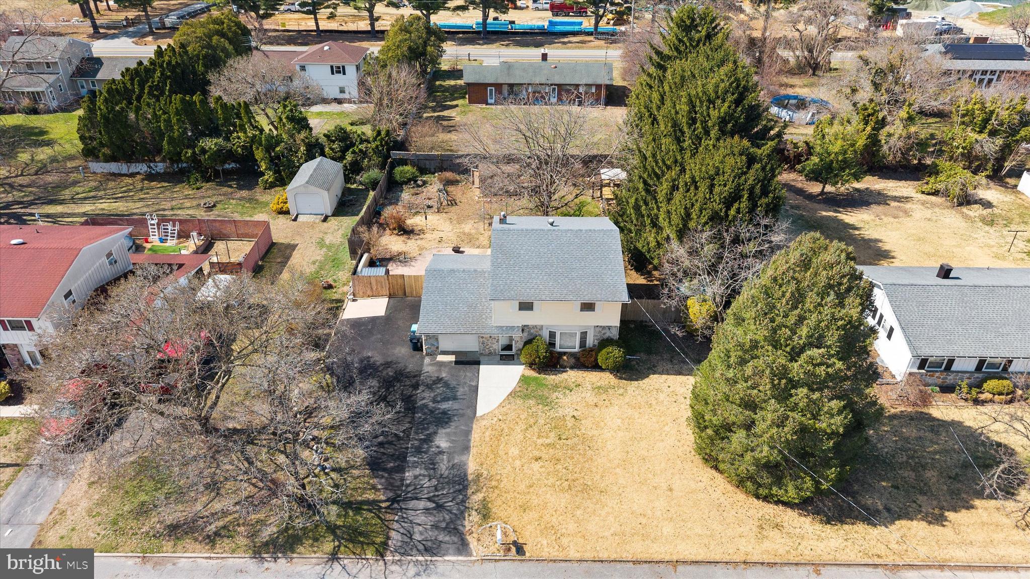 SUNNYSIDE ACRES - Residential