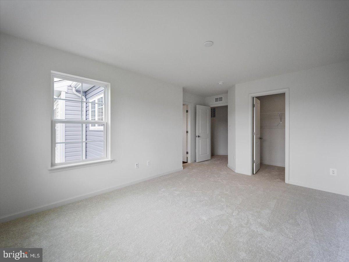 OVERLOOK AT RIVERSIDE TOWNHOMES - Residential Lease