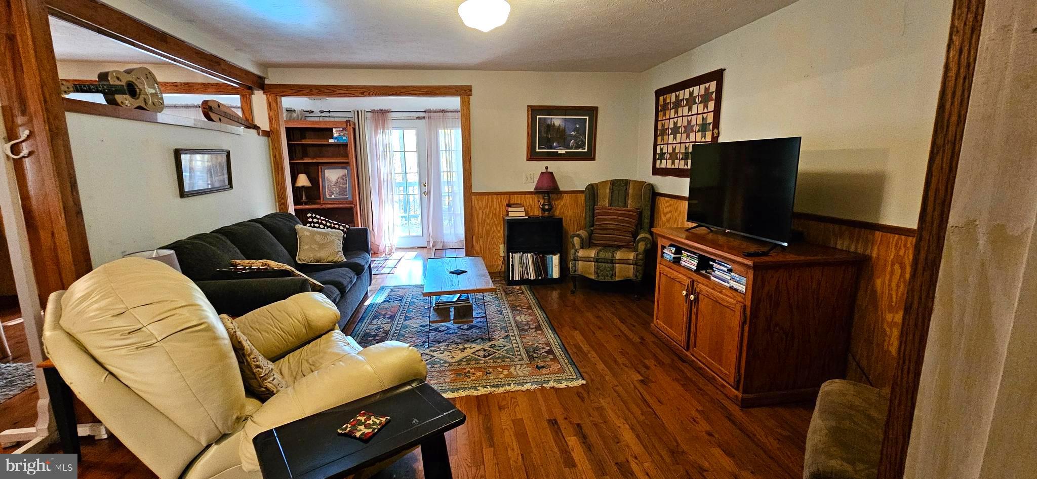 COOLFONT MOUNTAINSIDE - Residential Lease