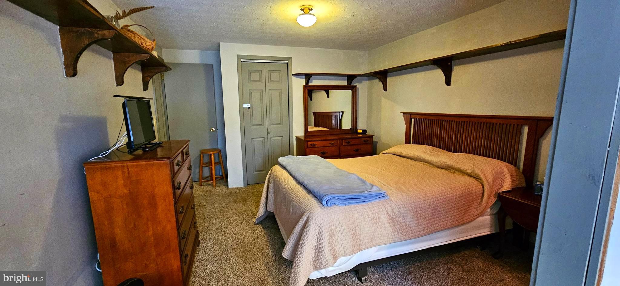 COOLFONT MOUNTAINSIDE - Residential Lease