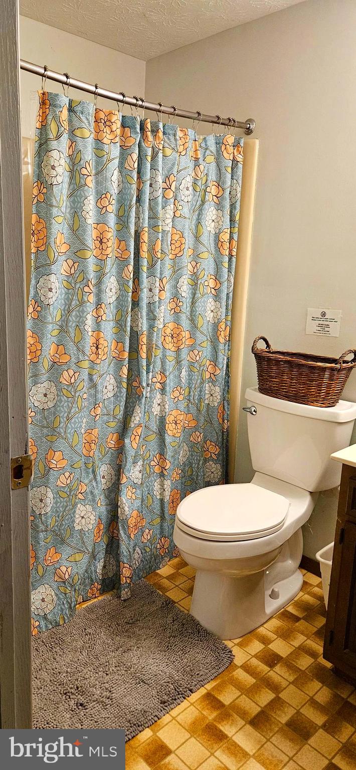 COOLFONT MOUNTAINSIDE - Residential Lease